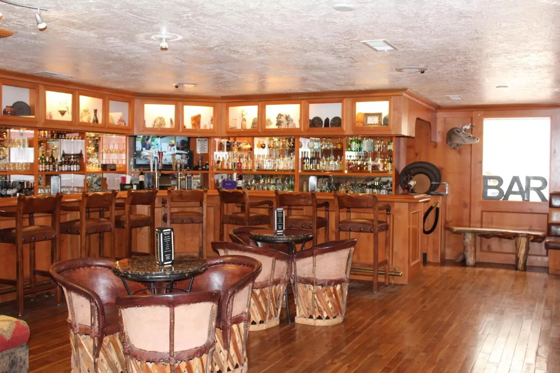 Lounge or bar, Restaurant/Places to Eat in Grand Canyon Inn and Motel - South Rim Entrance