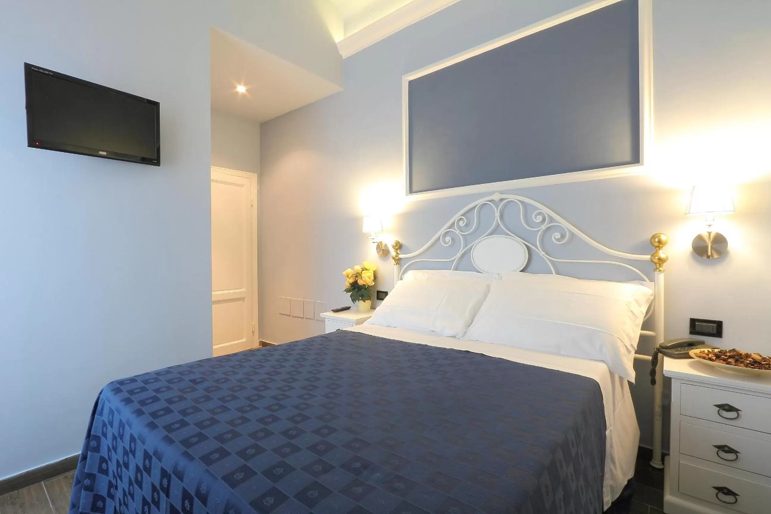 Bed in Hotel Ferrucci