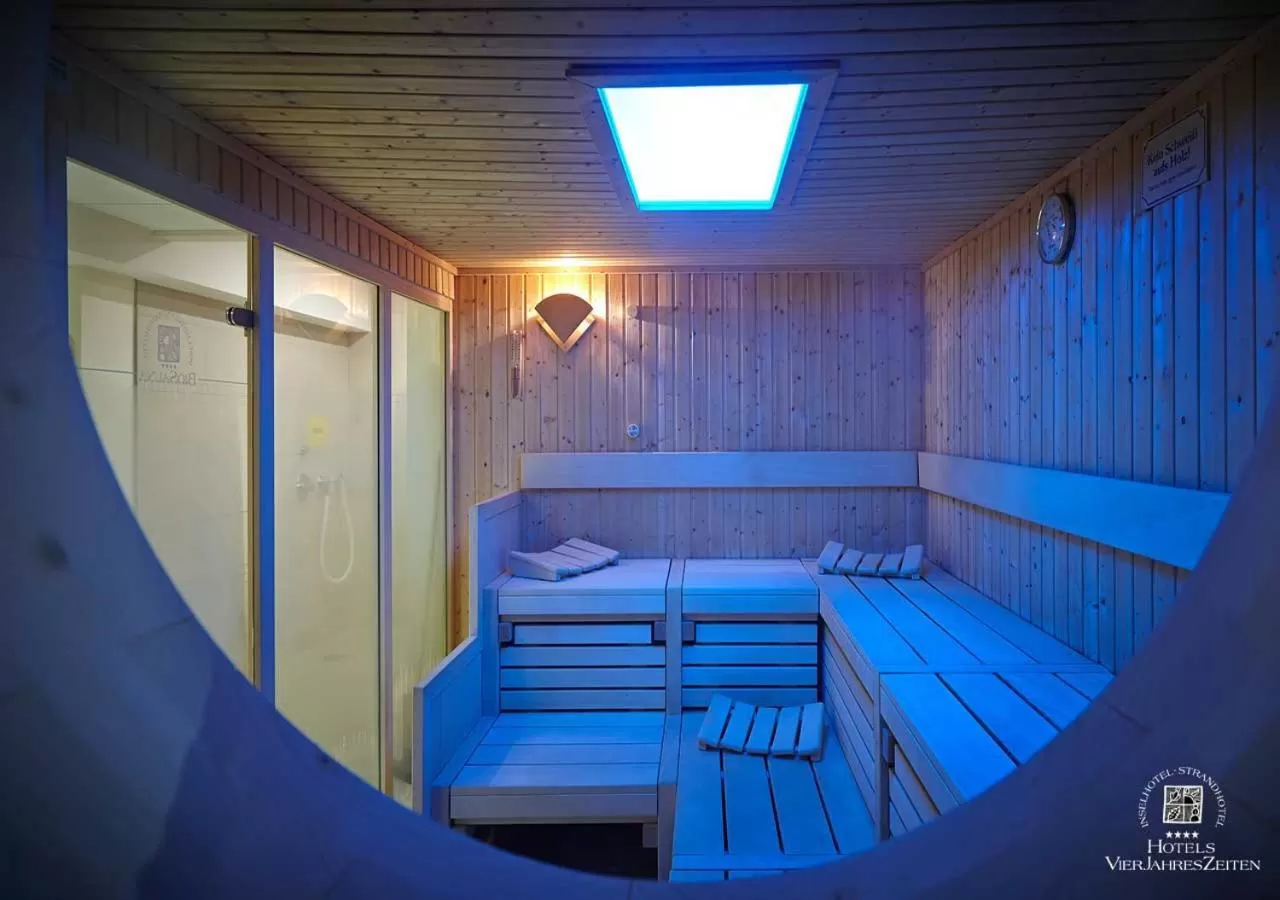 Spa and wellness centre/facilities in Strandhotel VierJahresZeiten