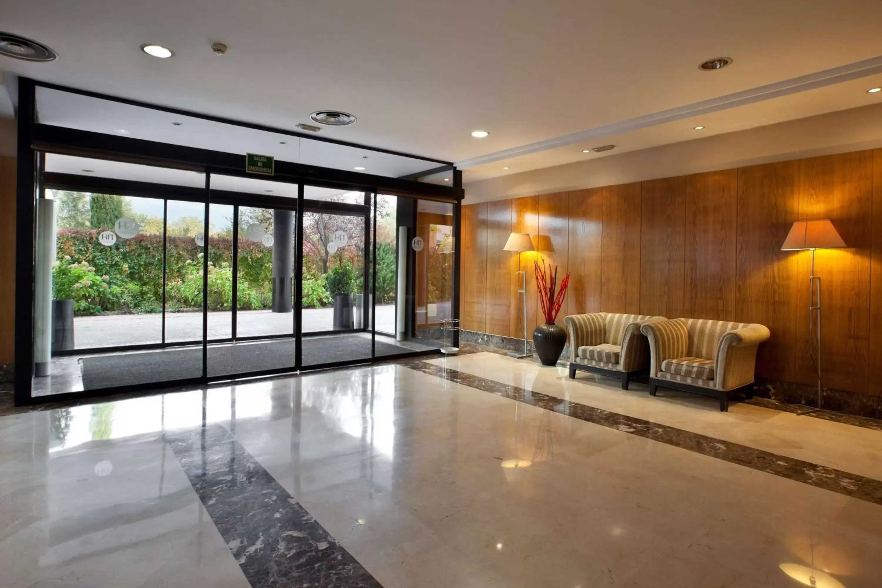 Lobby or reception in NH Leganes