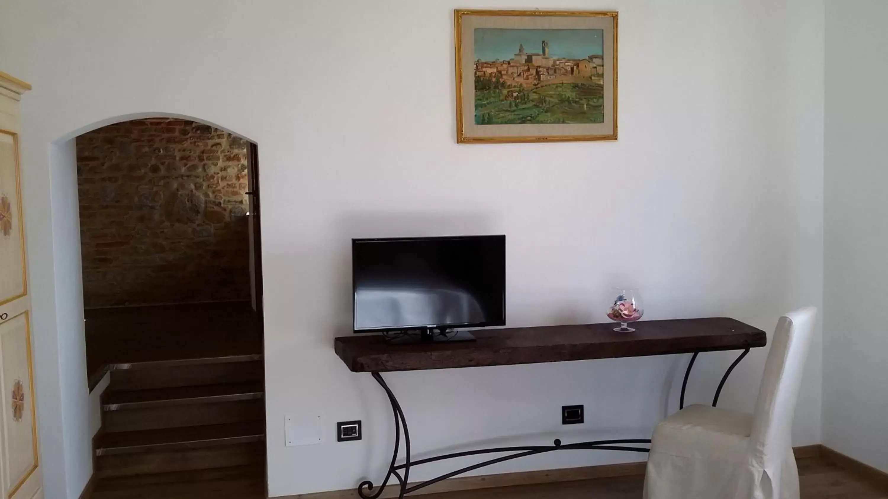 TV/Entertainment Center in B&B La Casa del Sarto