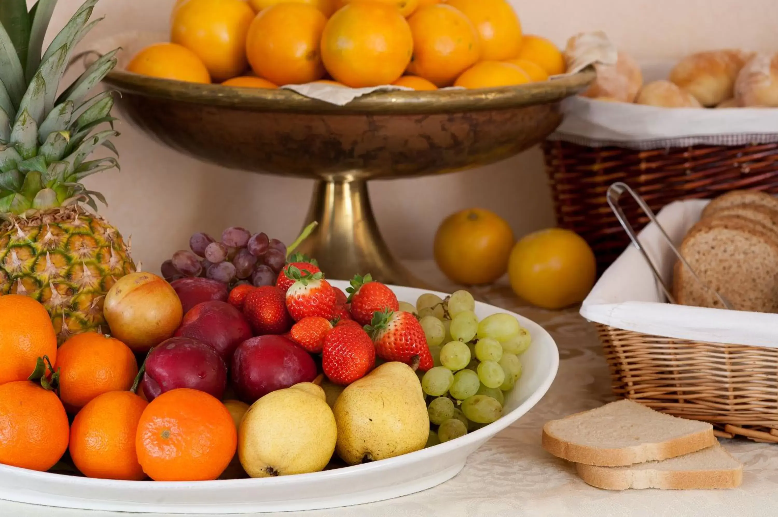 Lounge or bar in Hotel Leonardo da Vinci Lounge or bar in Hotel Leonardo da Vinci