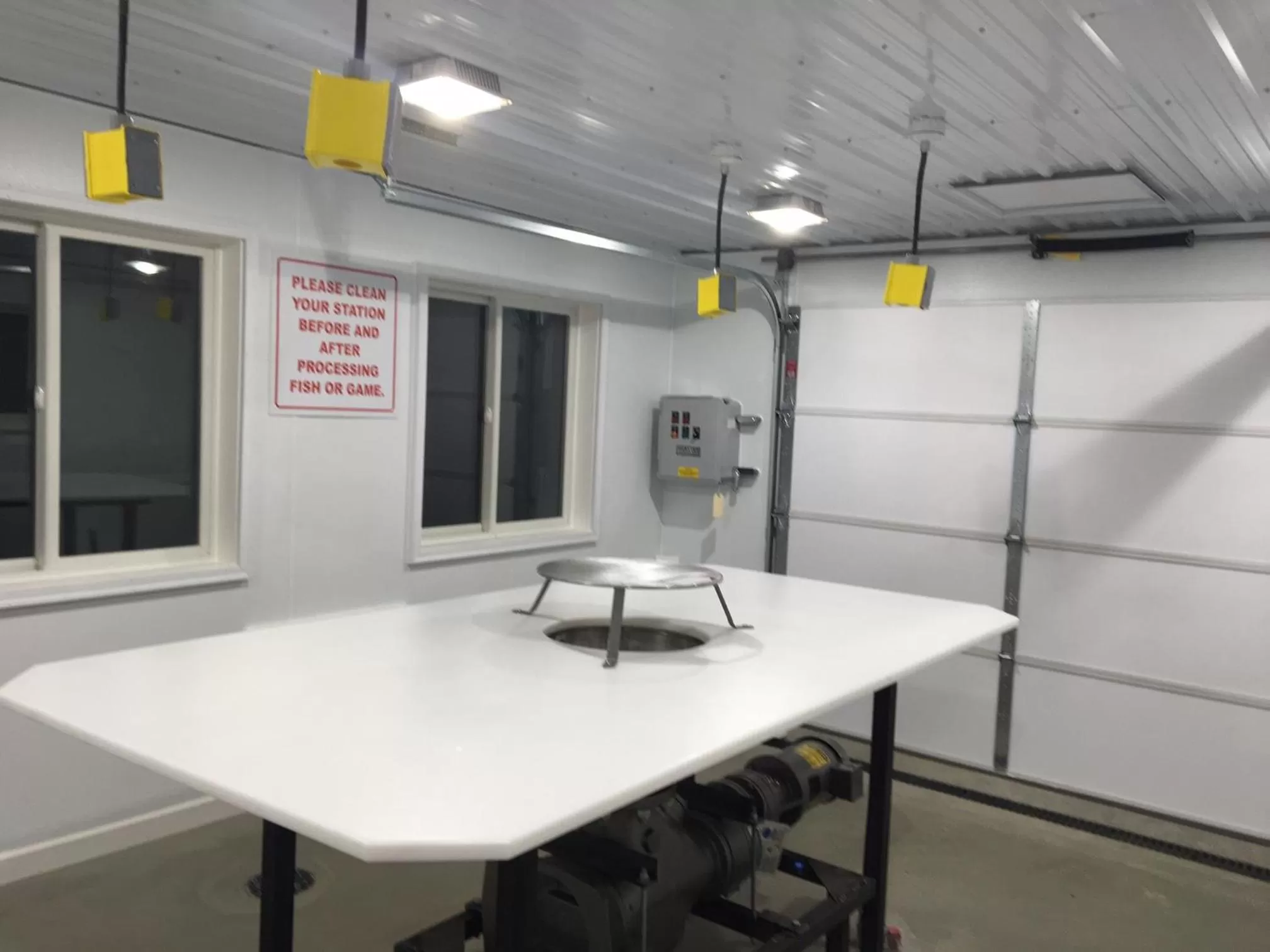 Property building in Sunlac Inn Devils Lake