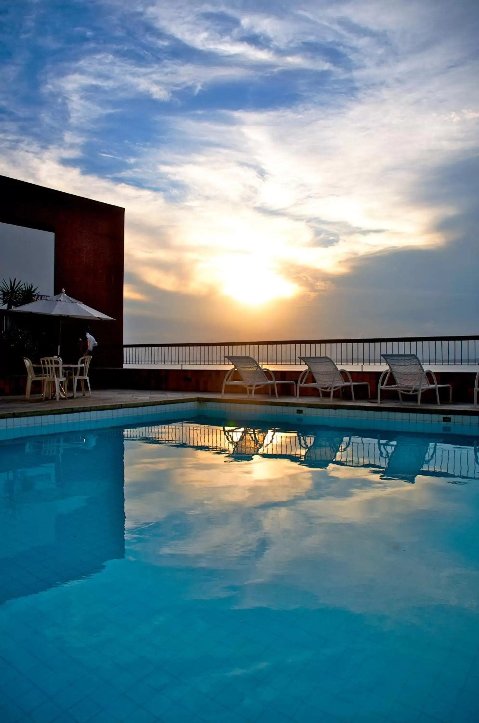 Swimming Pool in Sol Victoria Marina