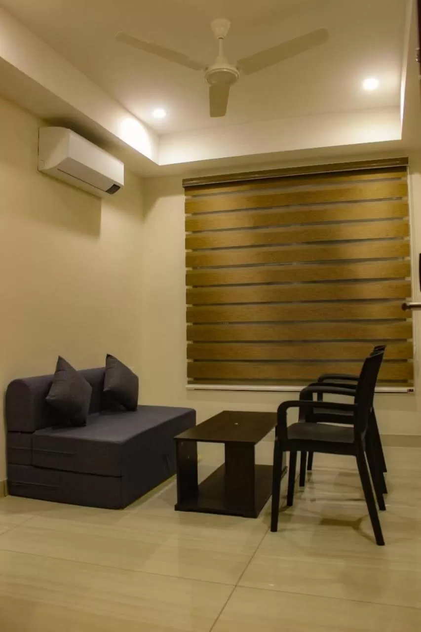 Living room in RR Mount Elite Suites