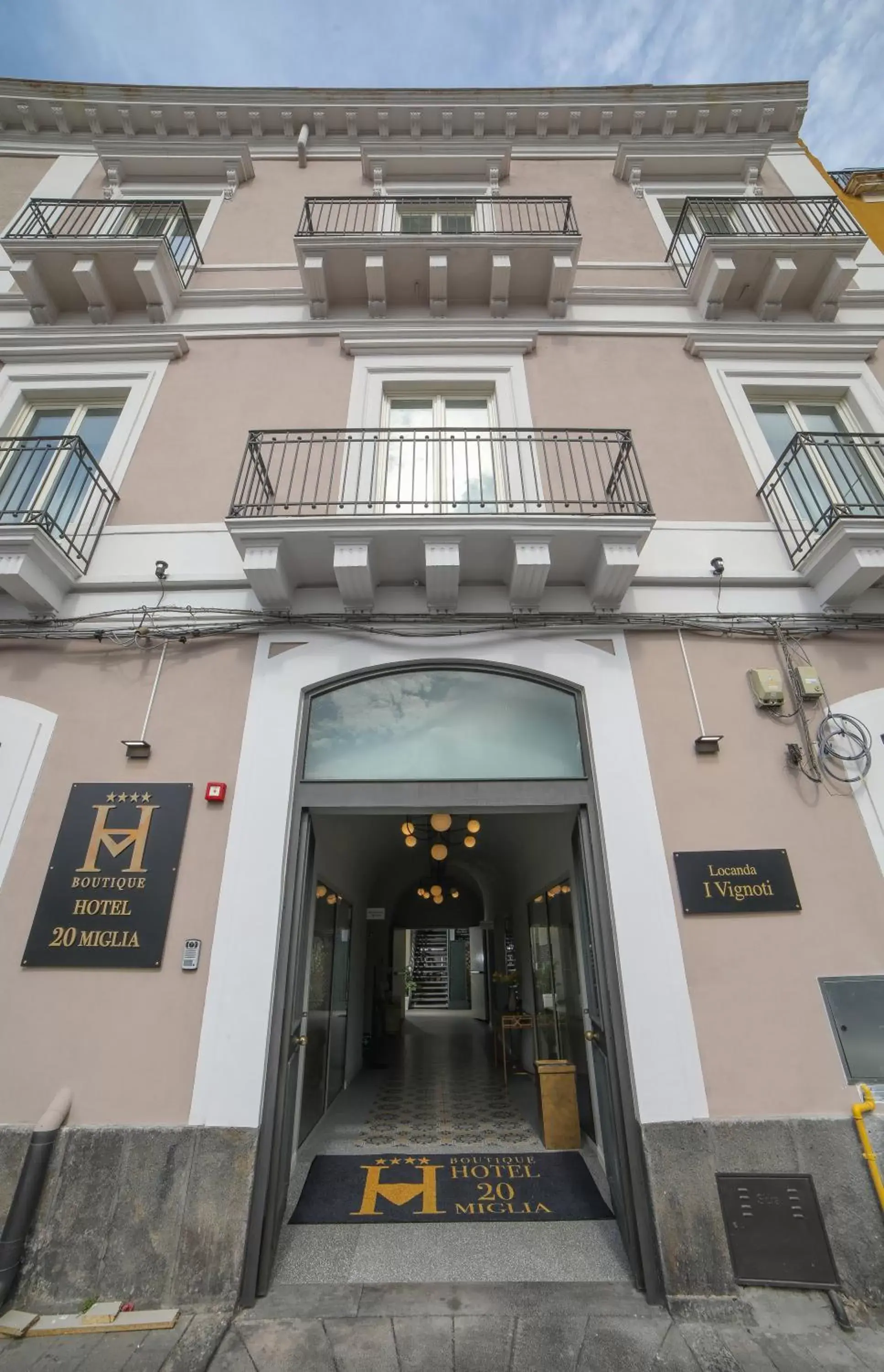 Property building in 20 Miglia Boutique Hotel