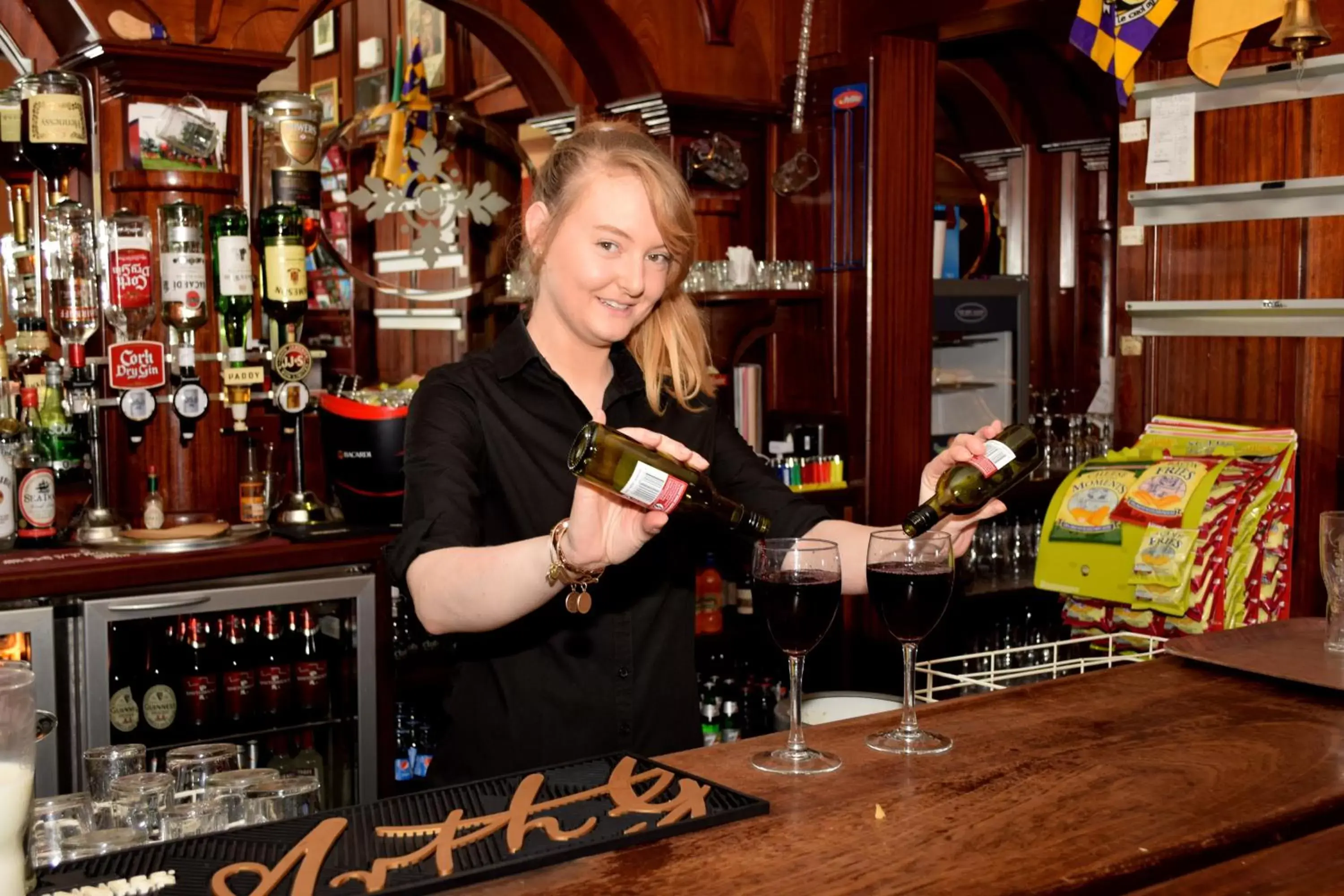 Staff, Lounge/Bar in Rhu Glenn Hotel