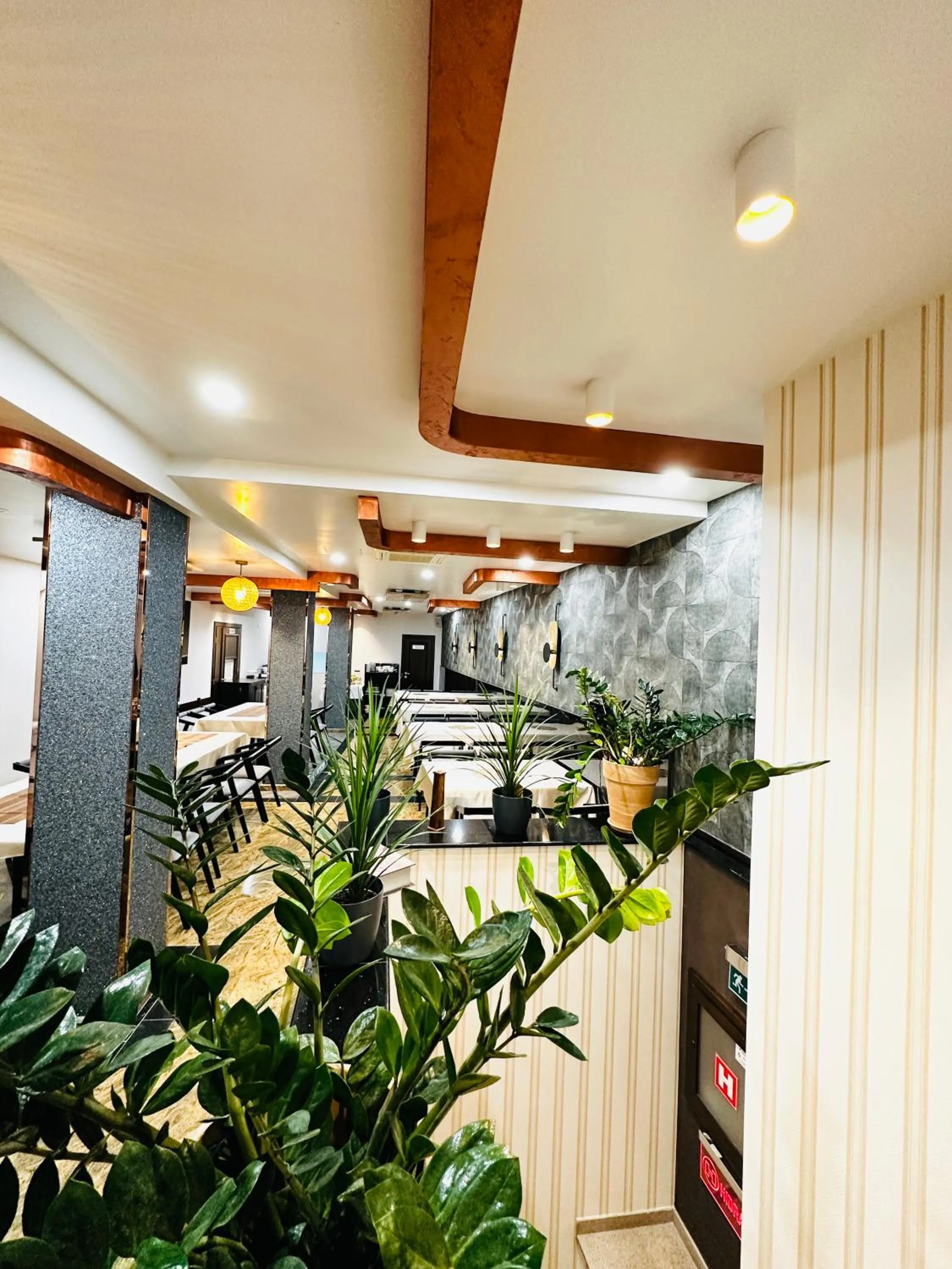 Restaurant/places to eat in Villa & Restaurant Levoslav House