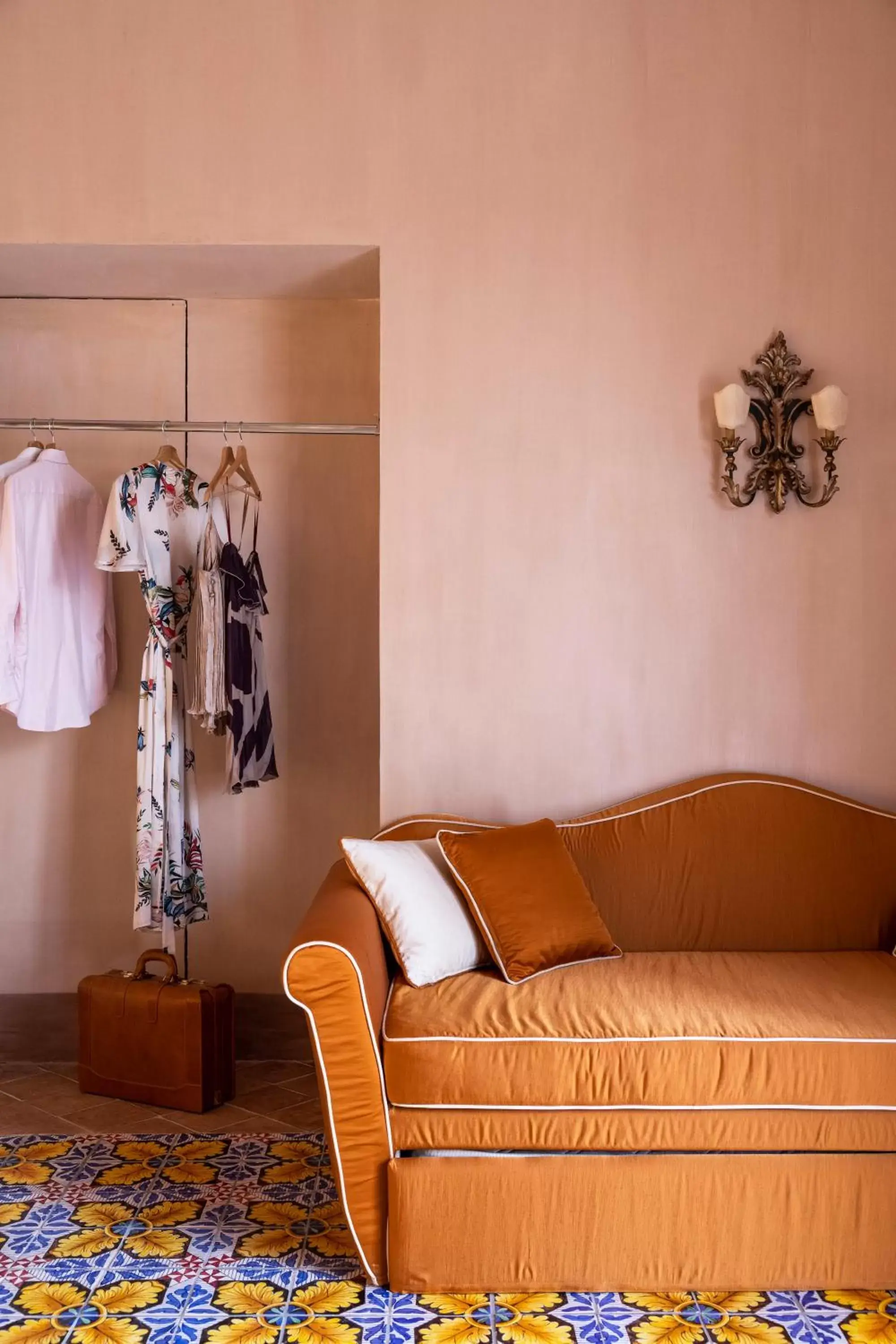 wardrobe, Seating Area in Villa Carafa De Cillis