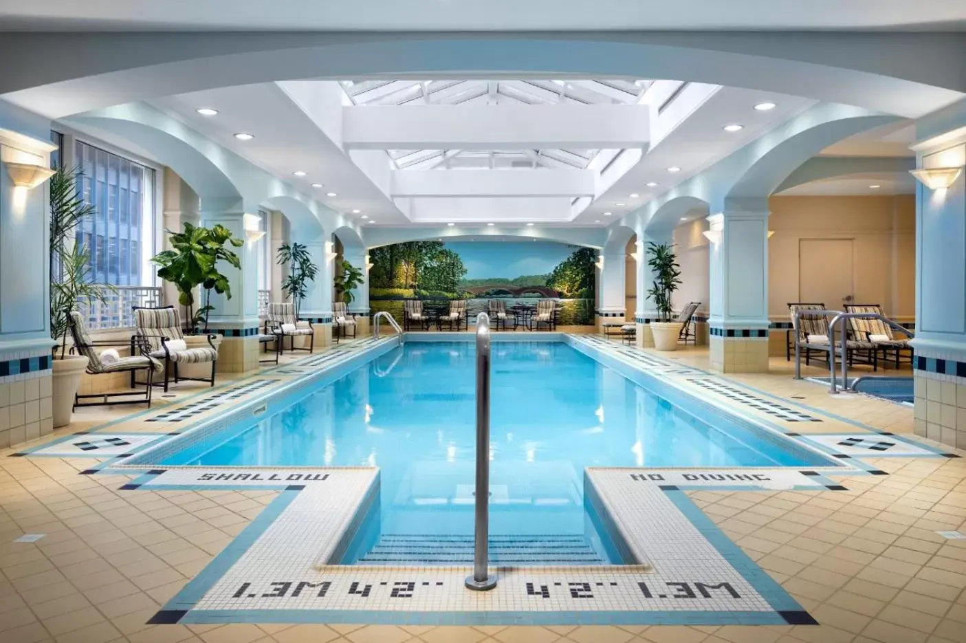 Swimming Pool in Fairmont Royal York Hotel