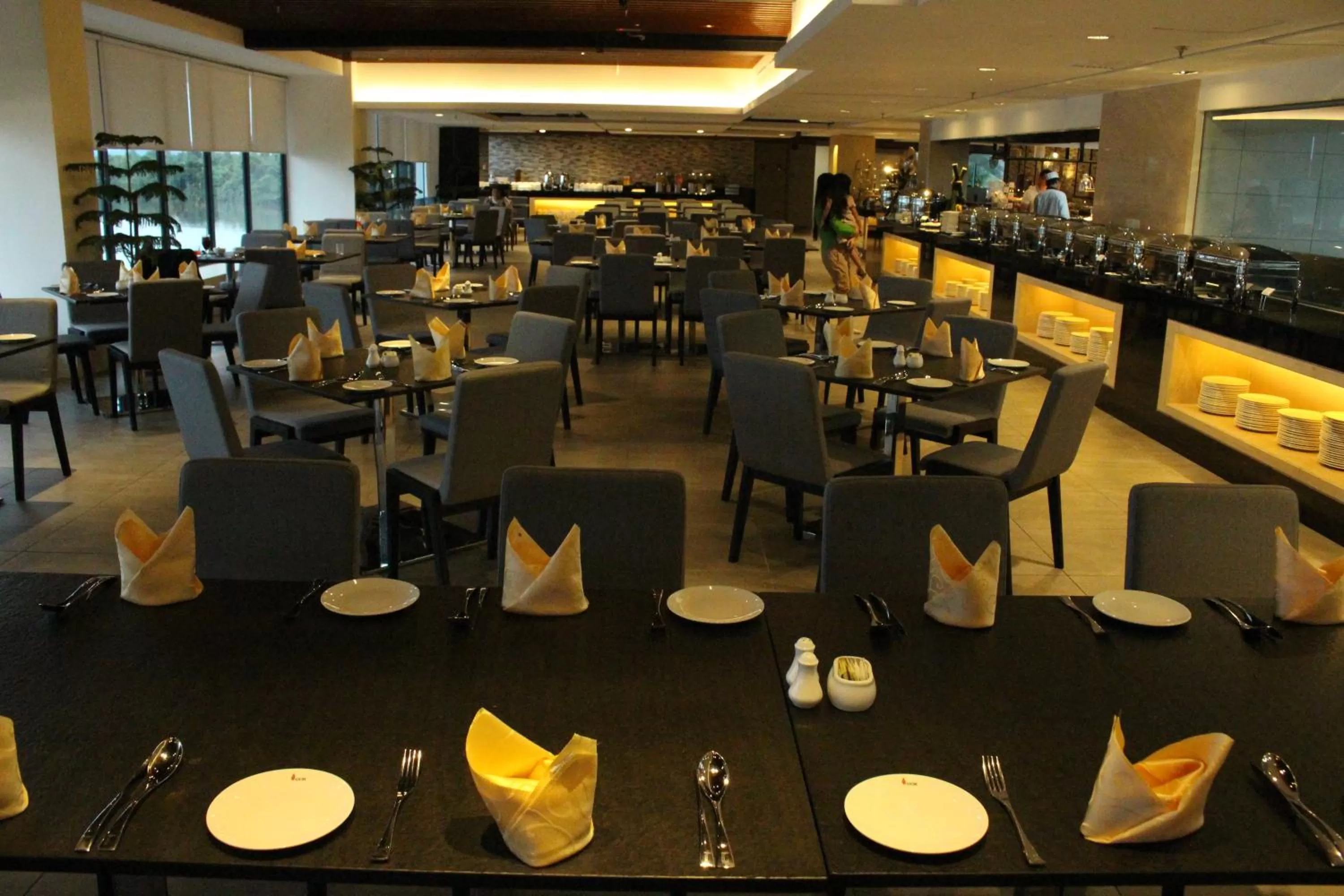 Restaurant/places to eat in UCSI Hotel Kuching