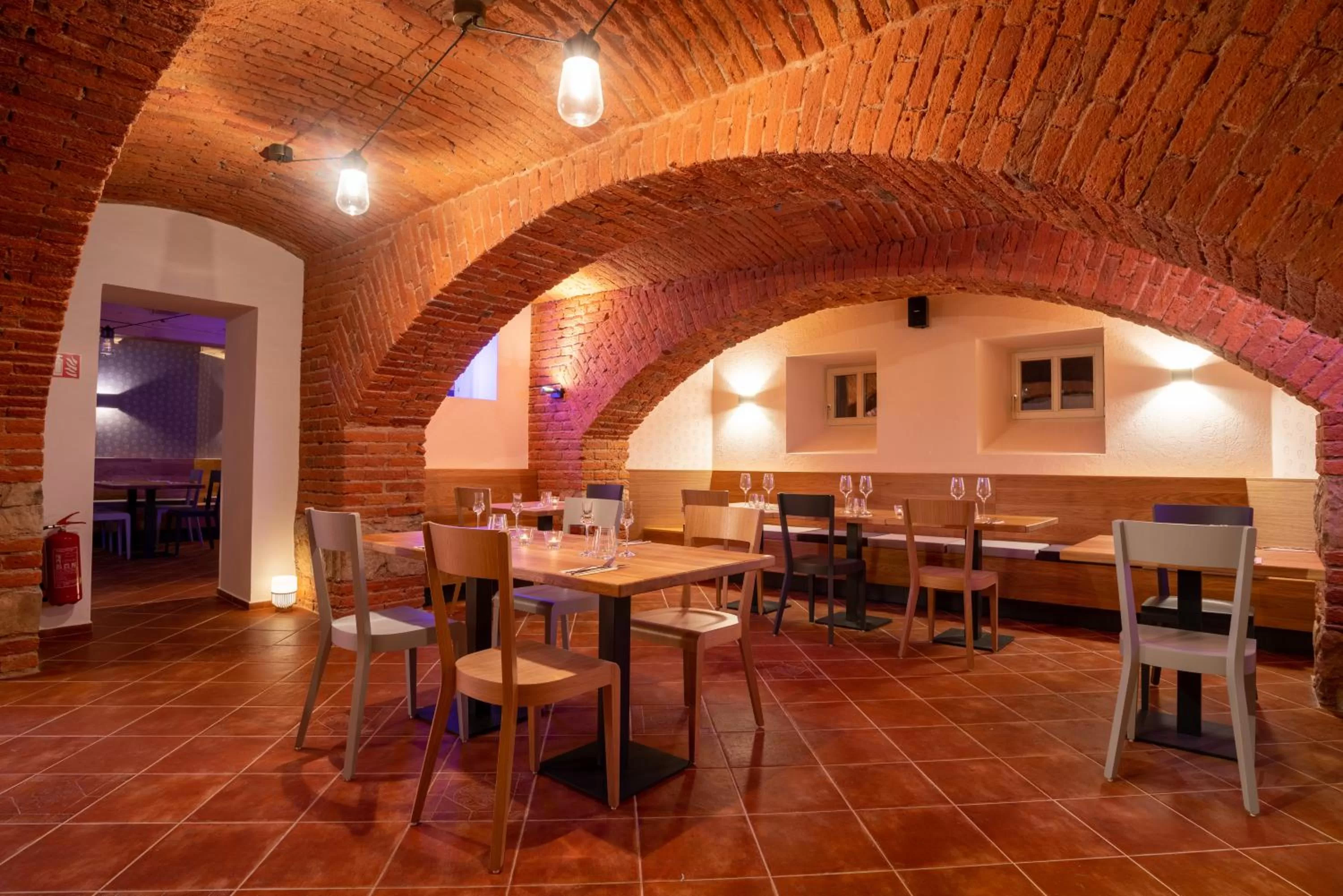 Restaurant/places to eat in Villa Rosenaw