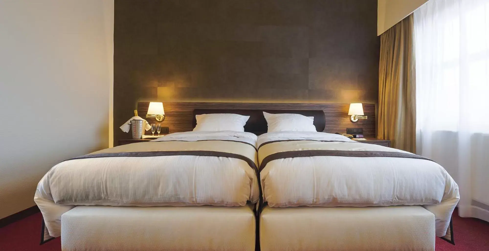 Bed in Golden Tulip Hotel de’ Medici