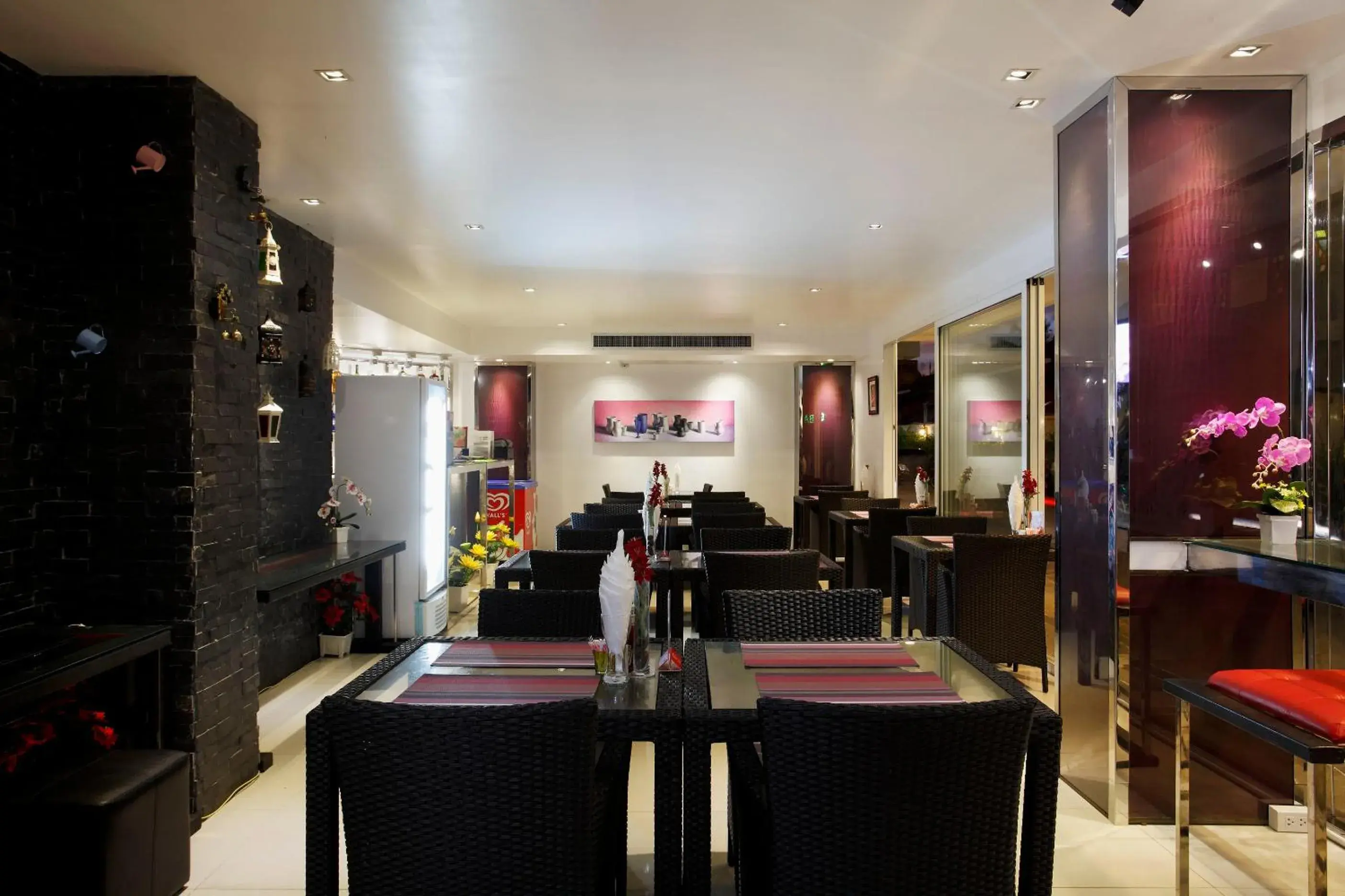 Restaurant/places to eat in Grand Sunset Hotel Phuket Restaurant/places to eat in Grand Sunset Hotel Phuket