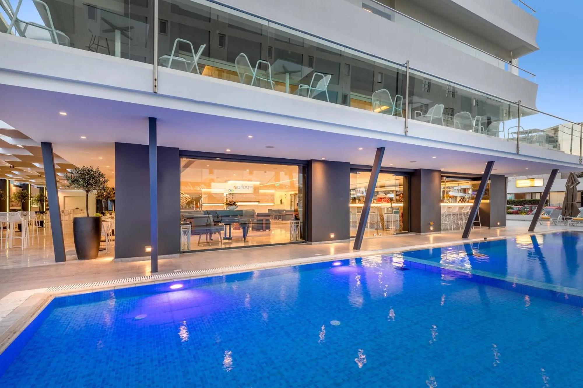 Lounge or bar in Mercure Rhodes Alexia Hotel & Spa