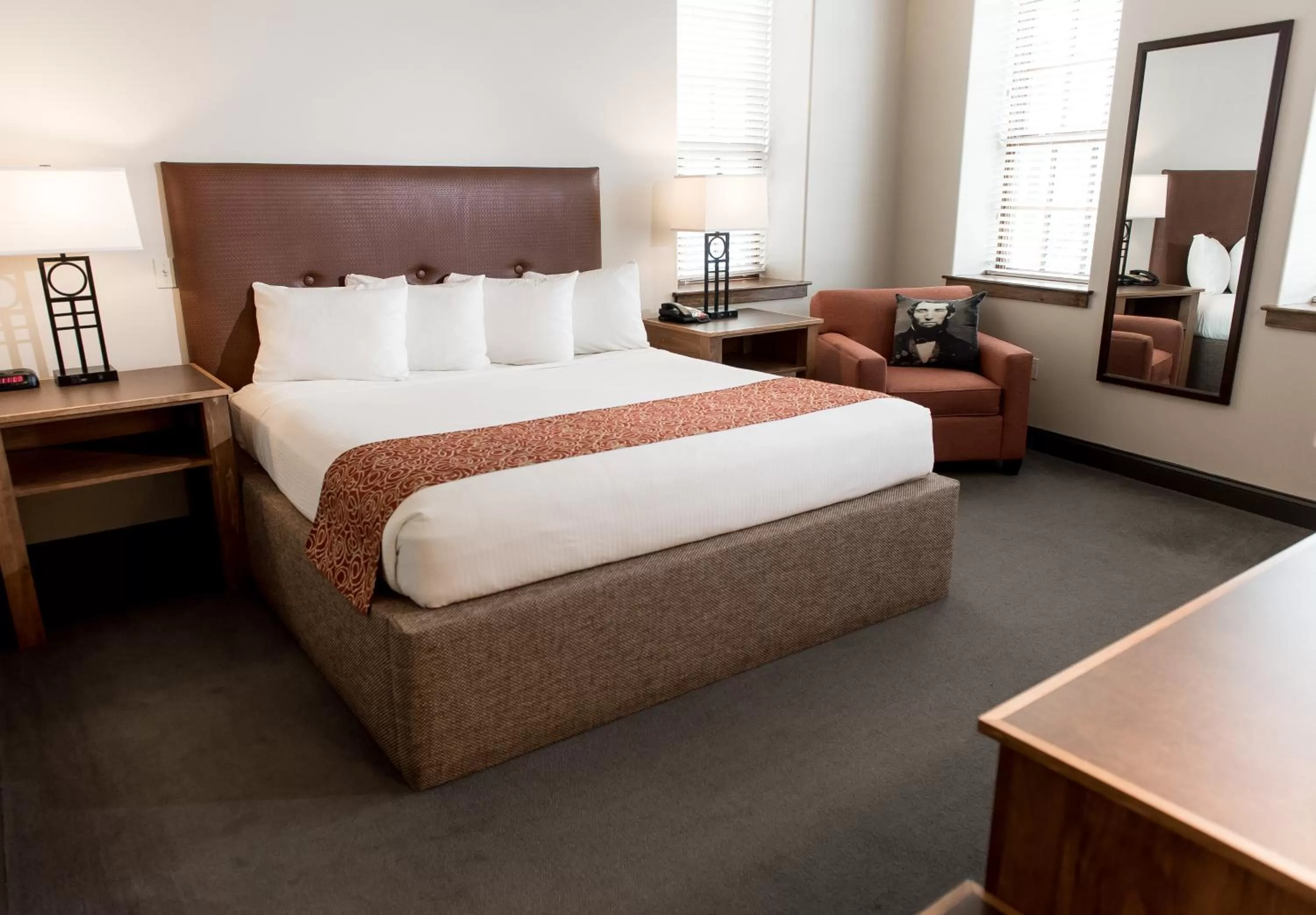 Photo of the whole room, Bed in Cork Factory Hotel