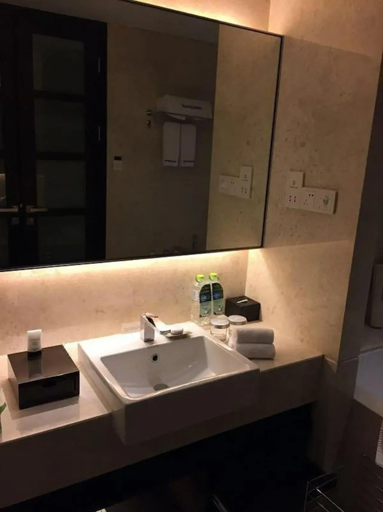 Bathroom in Howard Johnson IFC Plaza Ningbo