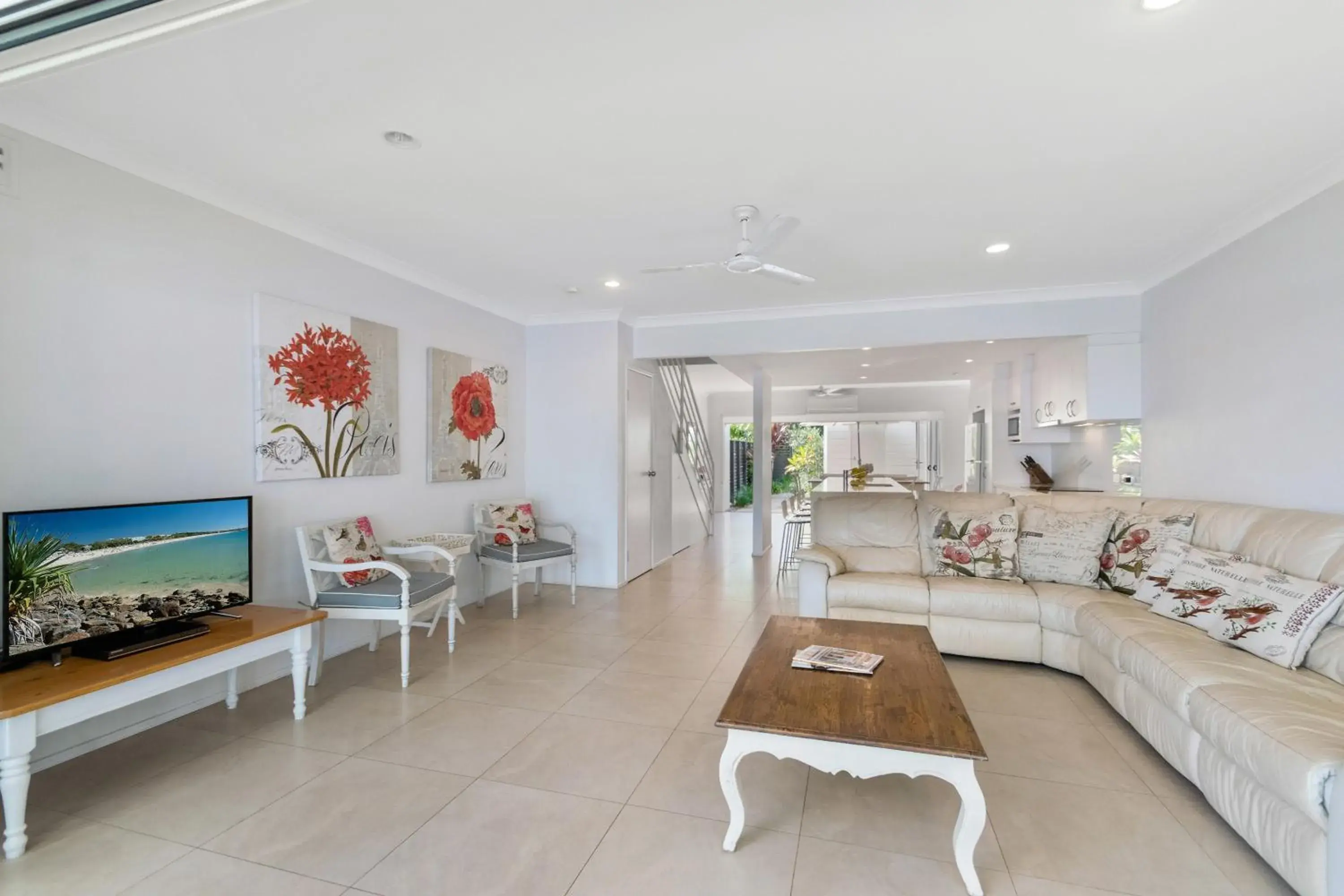 Seating Area in Noosa Entrance Waterfront Resort