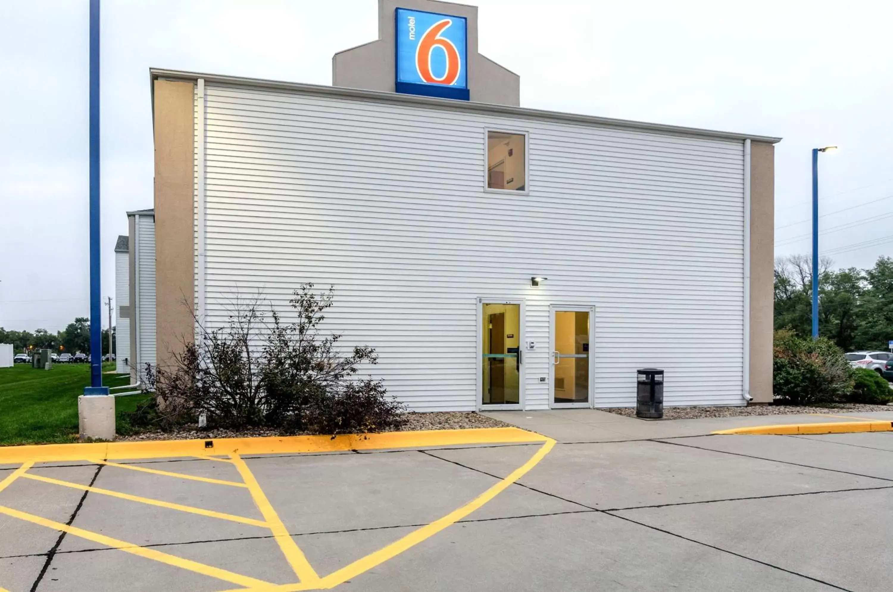 Property Building in Motel 6-Kearney, NE