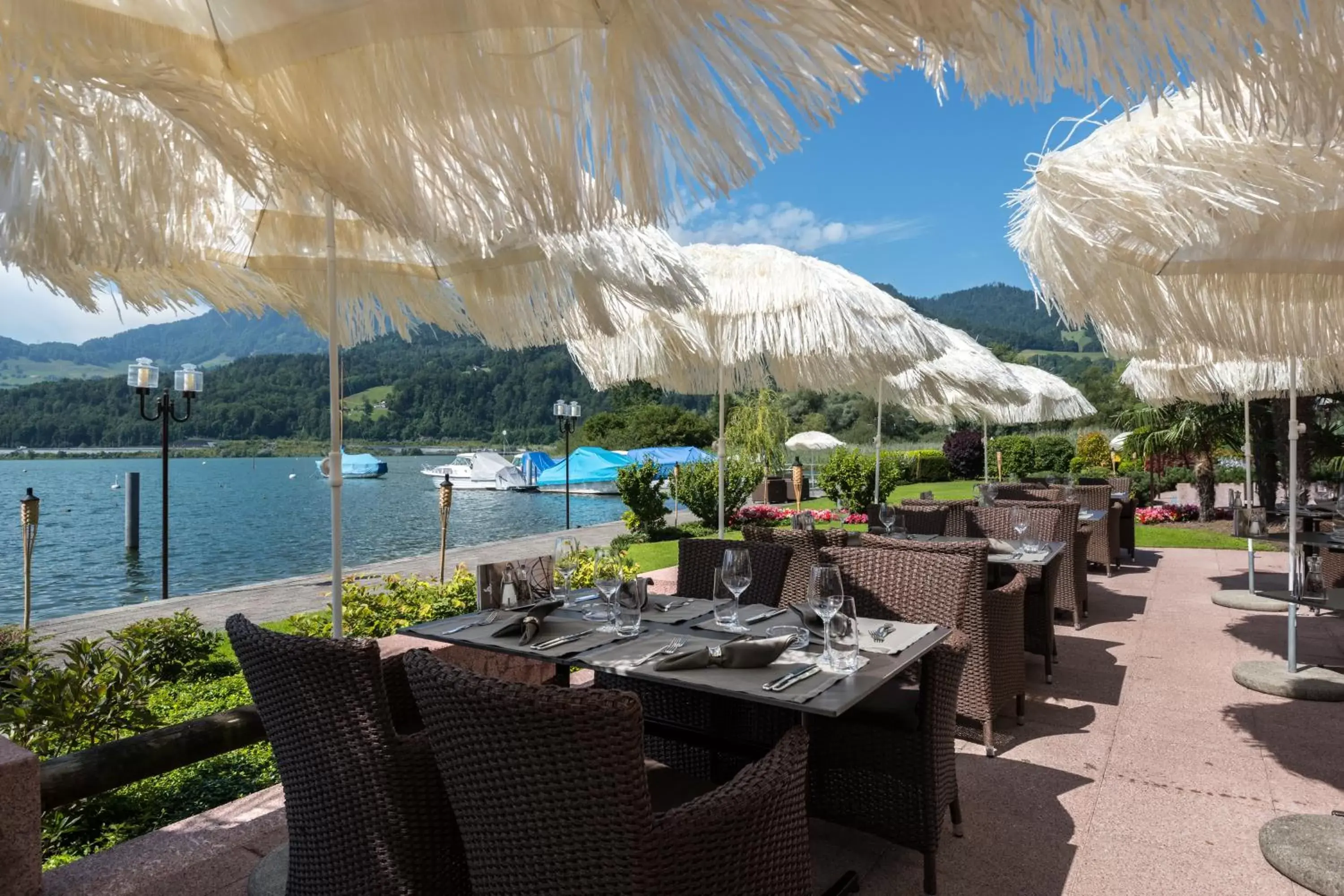 Balcony/Terrace, Mountain View in Seehotel Sternen