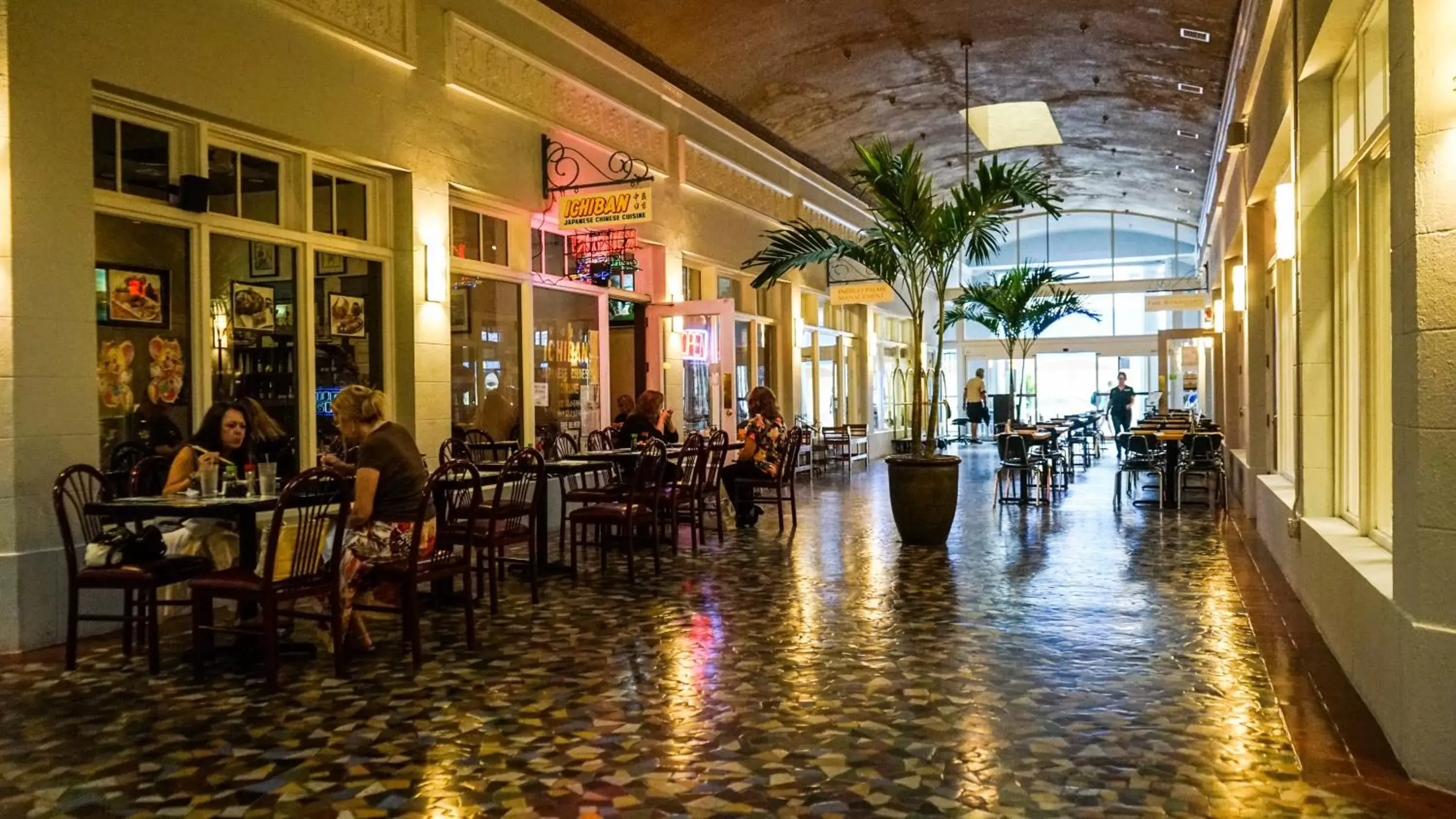 Area and facilities, Restaurant/Places to Eat in The Banyan Hotel Fort Myers, Tapestry Collection by Hilton