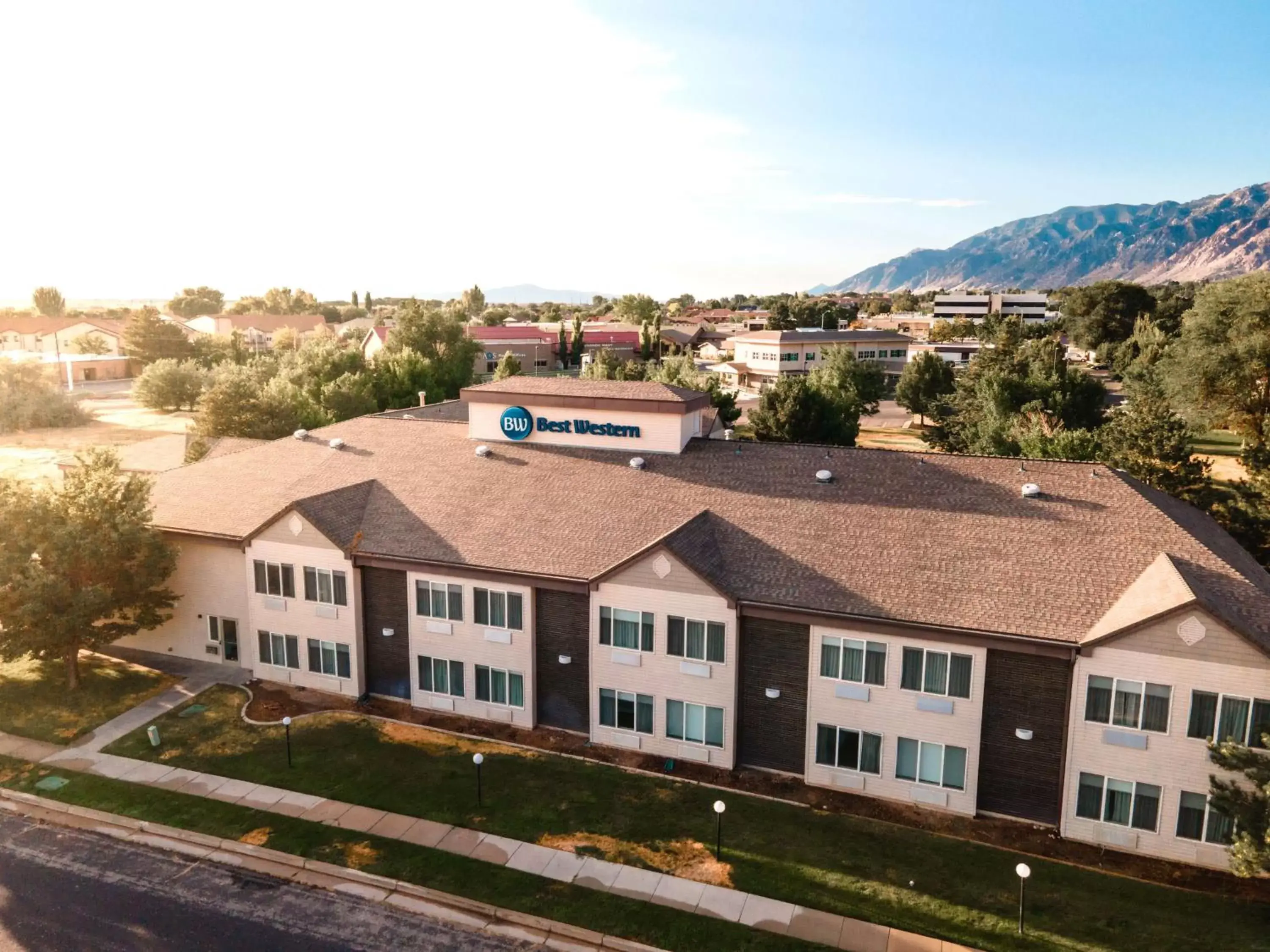 Property building, Bird's-eye View in Best Western Brigham City Inn & Suites