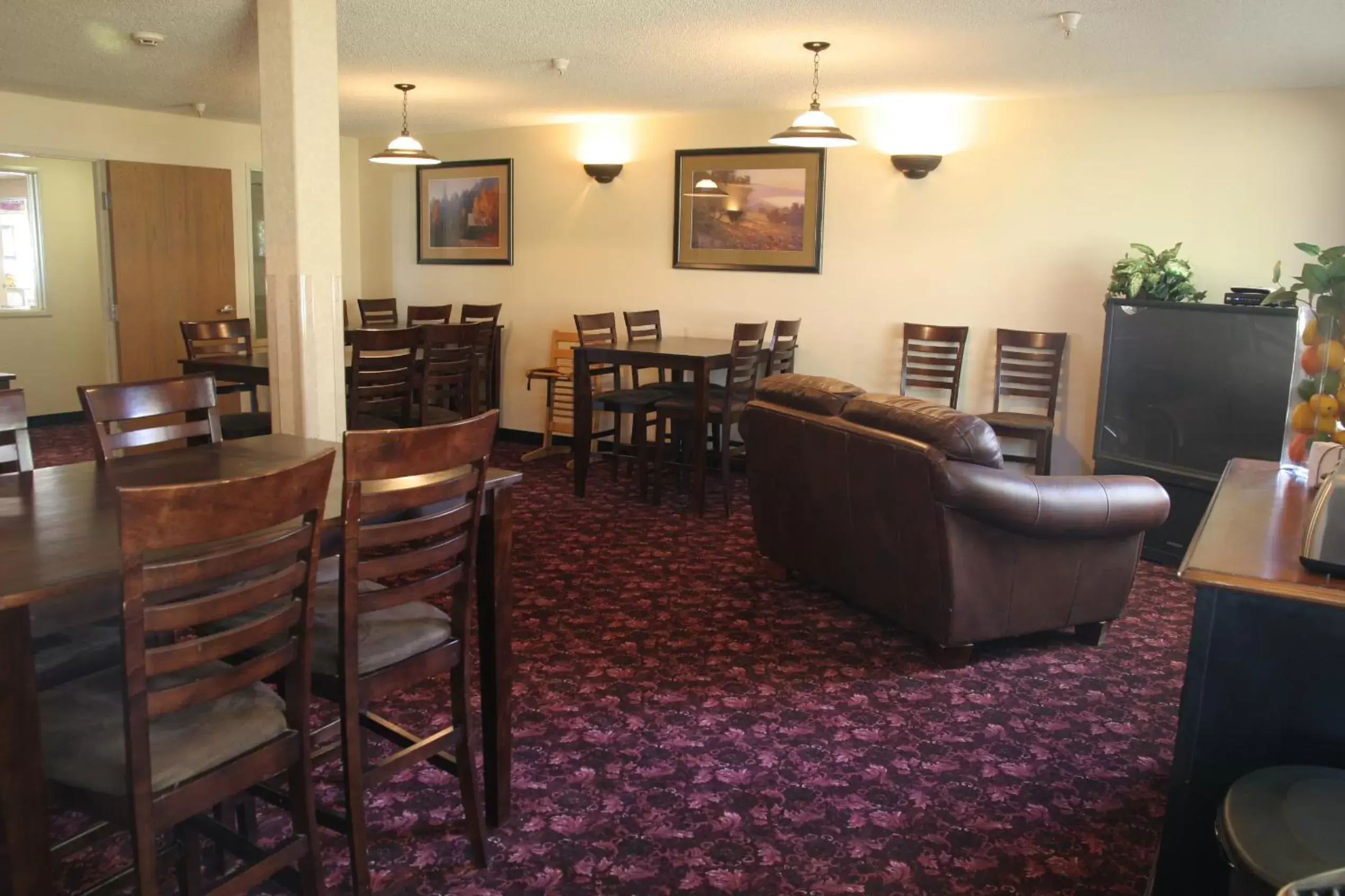 Dining area, Restaurant/Places to Eat in Stay Wise Inn Cedaredge