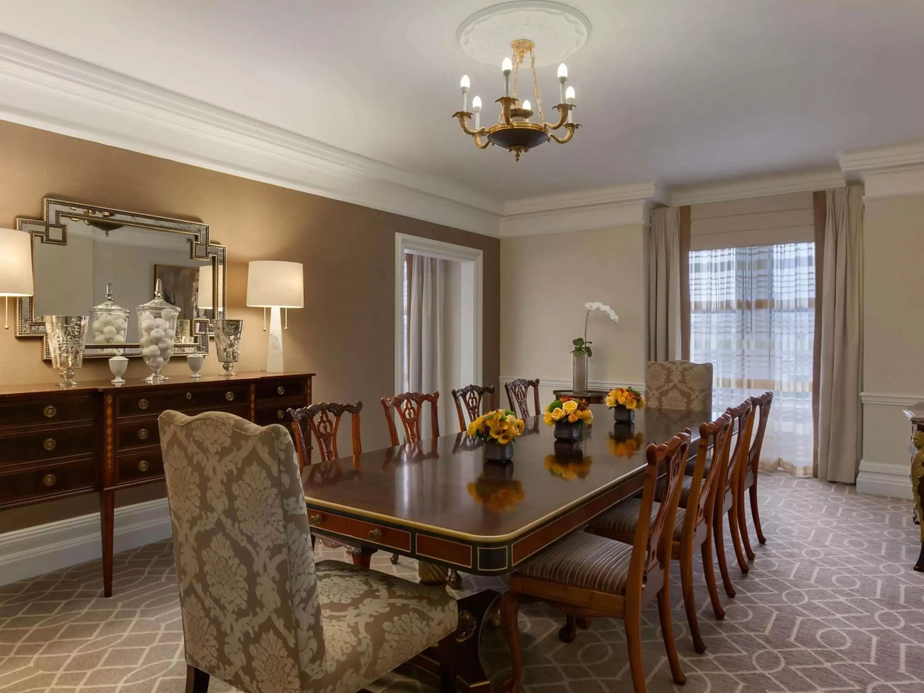 Photo of the whole room, Dining Area in Fairmont Copley Plaza