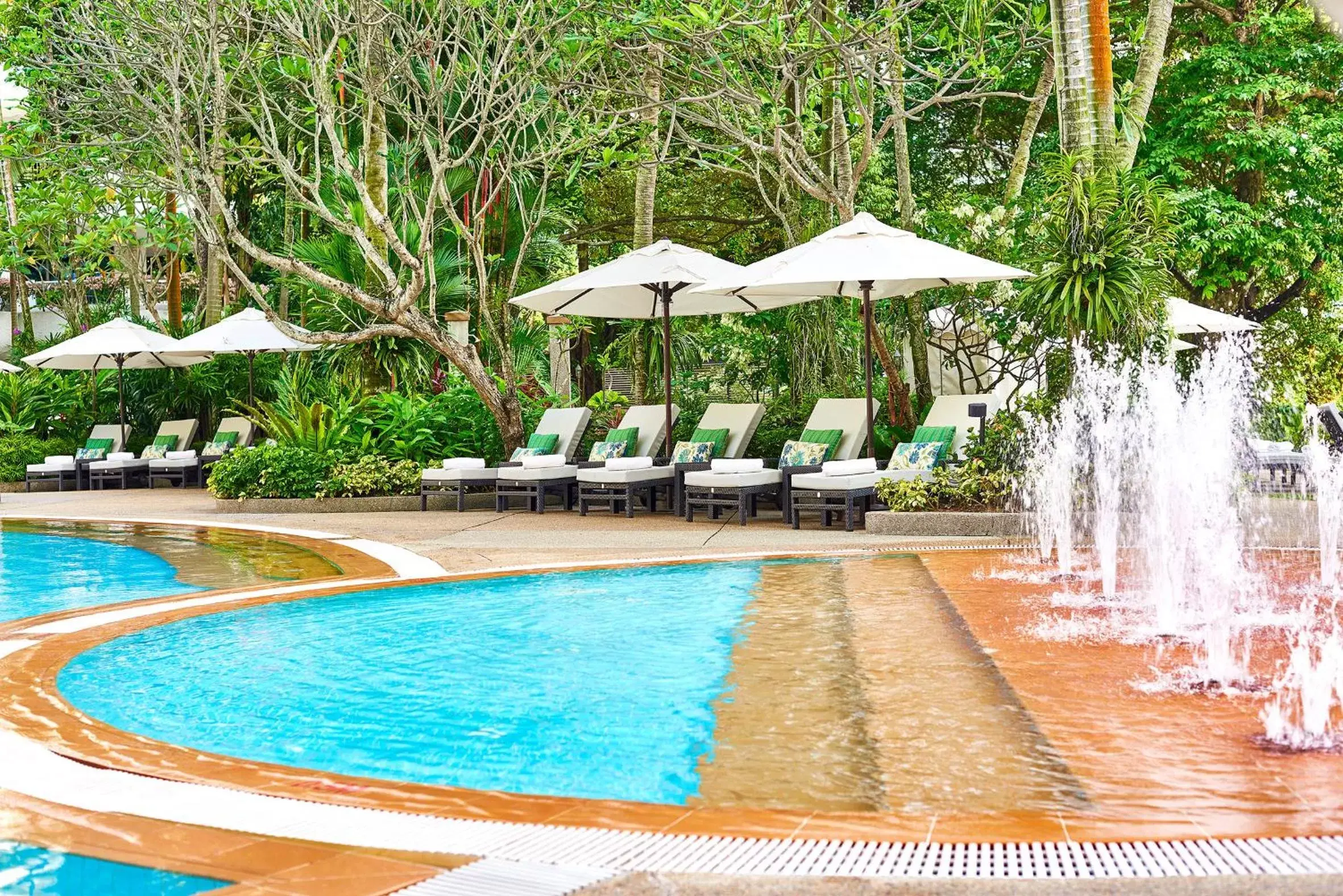 Garden, Swimming Pool in Shangri-La Singapore