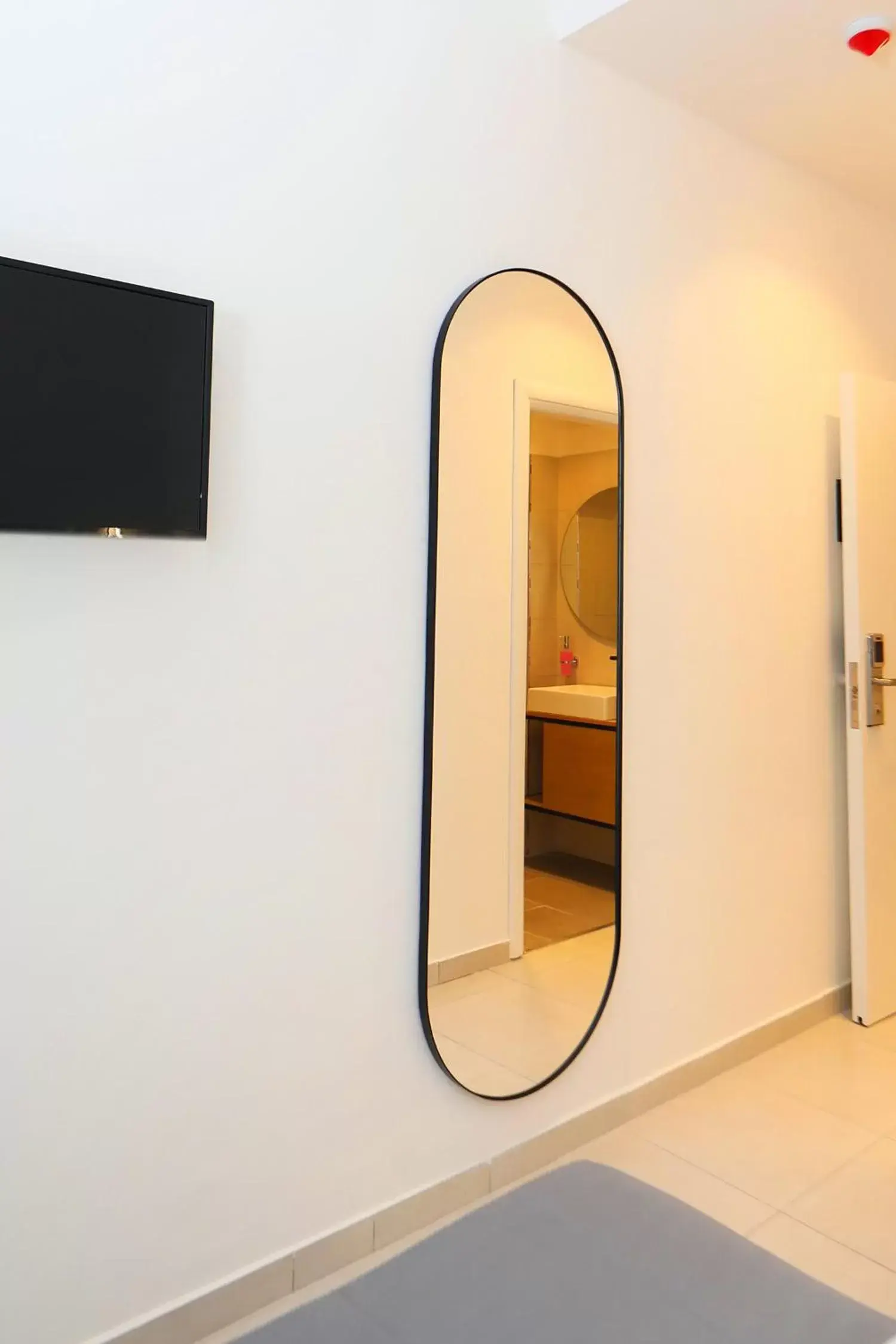 Budget Double Room in Maor Hotel Budget Double Room in Maor Hotel