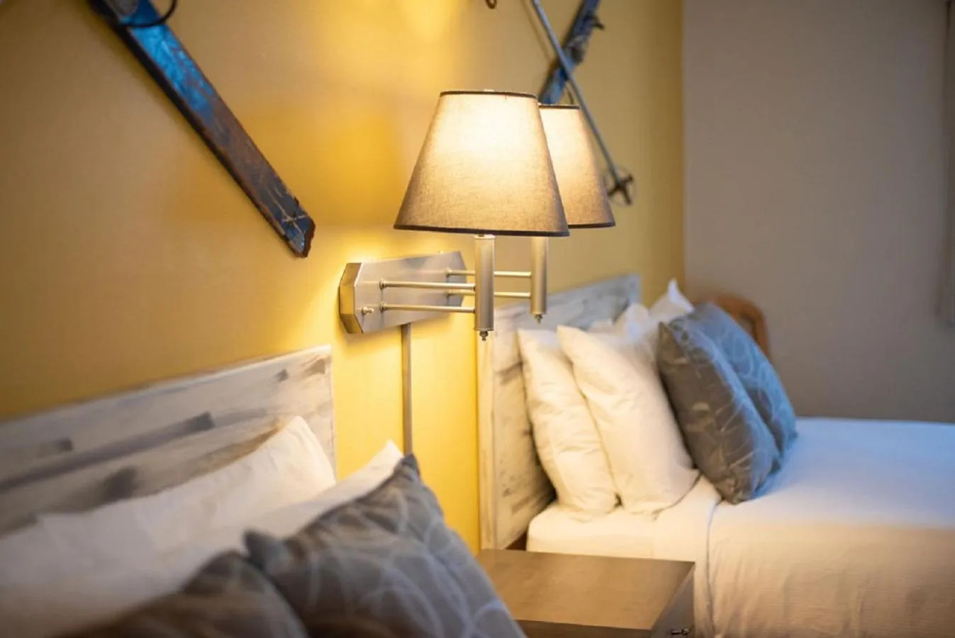 Bed in Mountain Inn at Lutsen