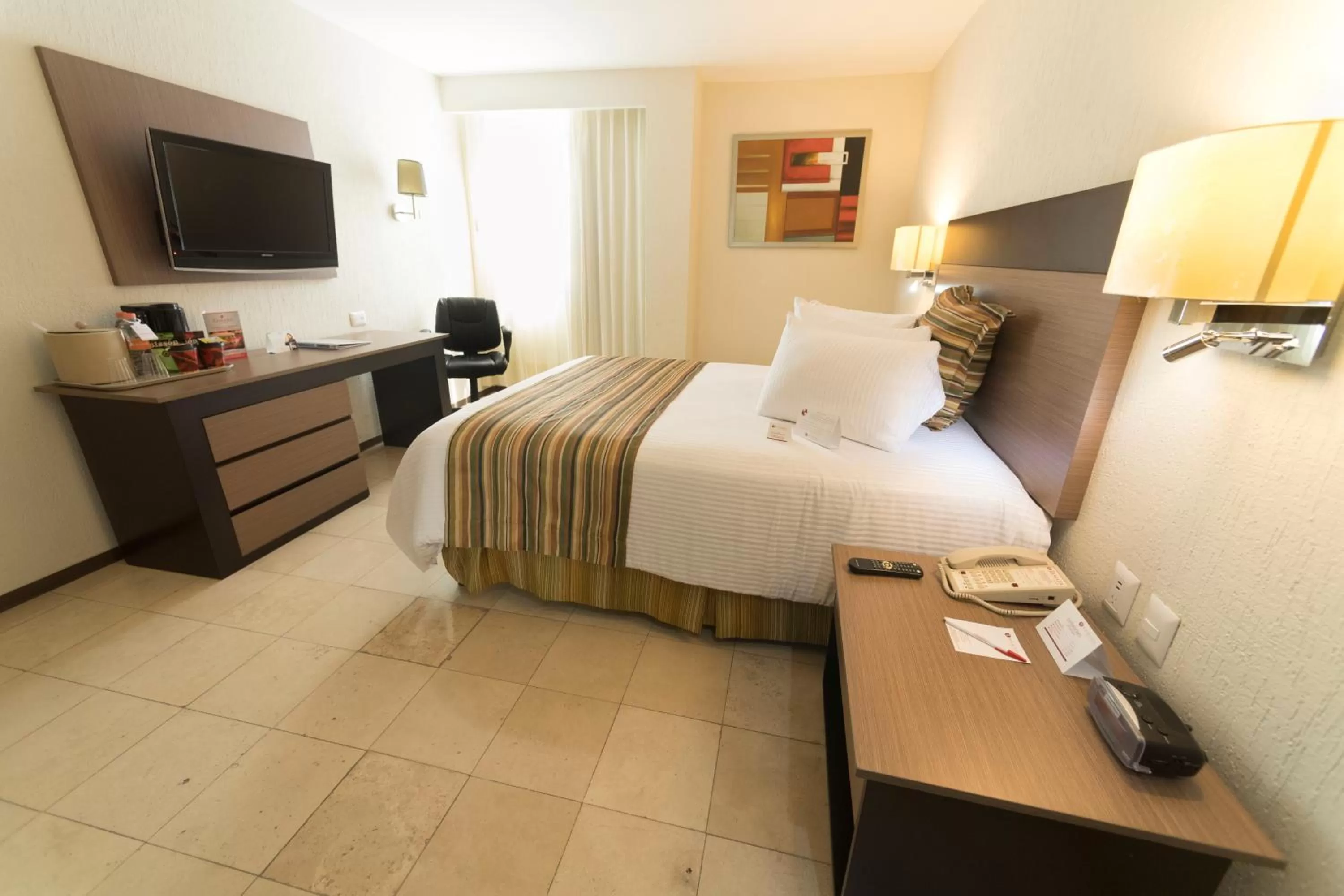 Bed in Ramada Hola Culiacan