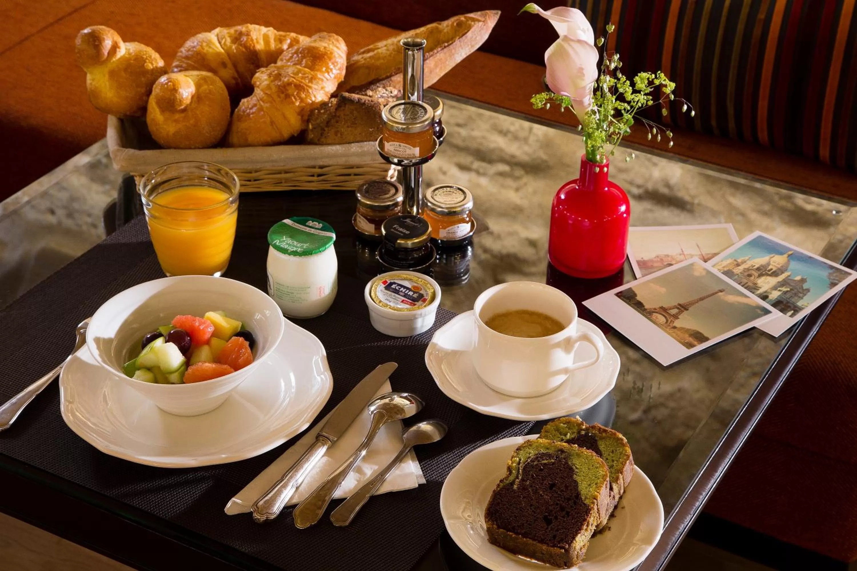 Restaurant/places to eat in Les Tournelles