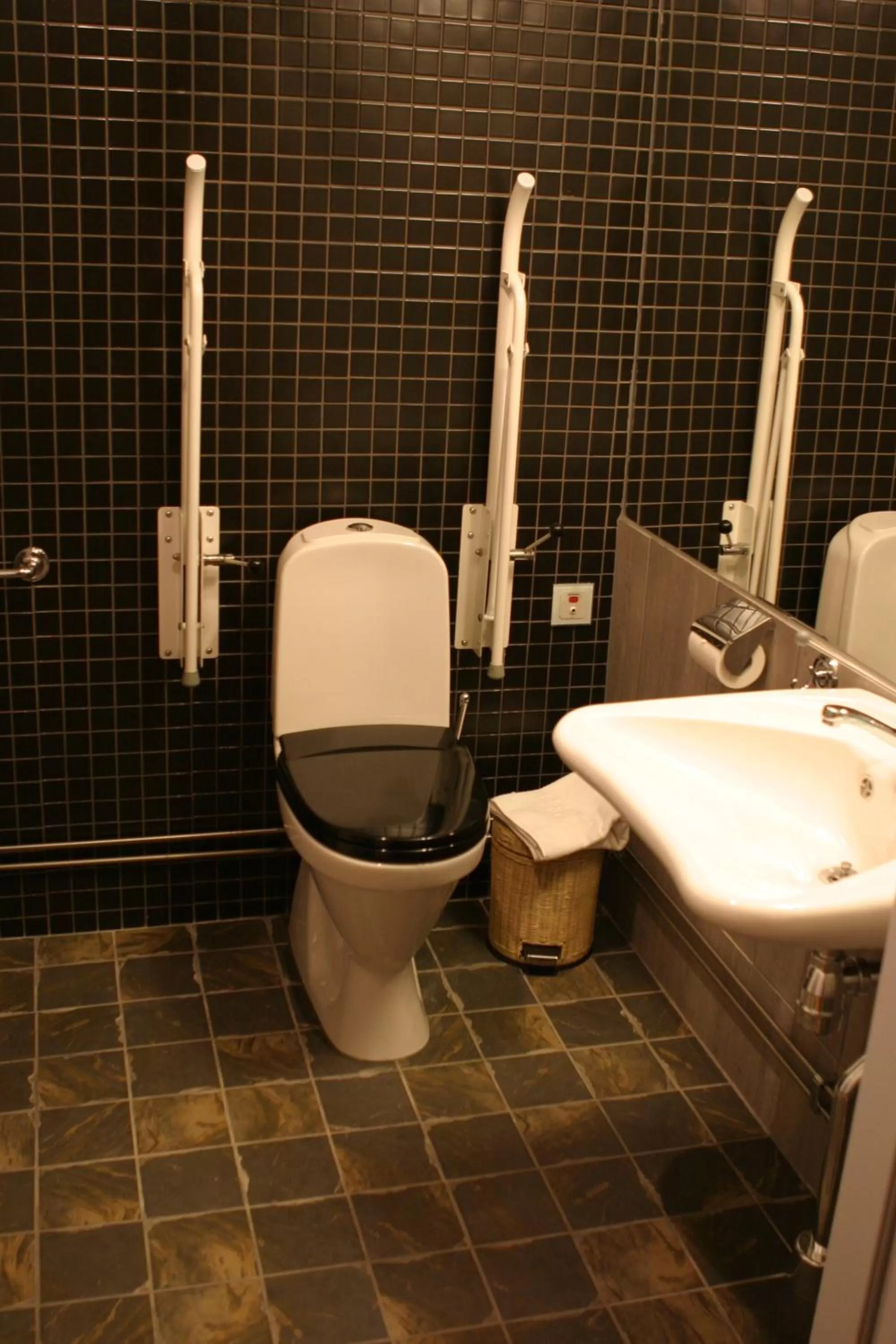 Bathroom in Hotel Helgeand Wisby