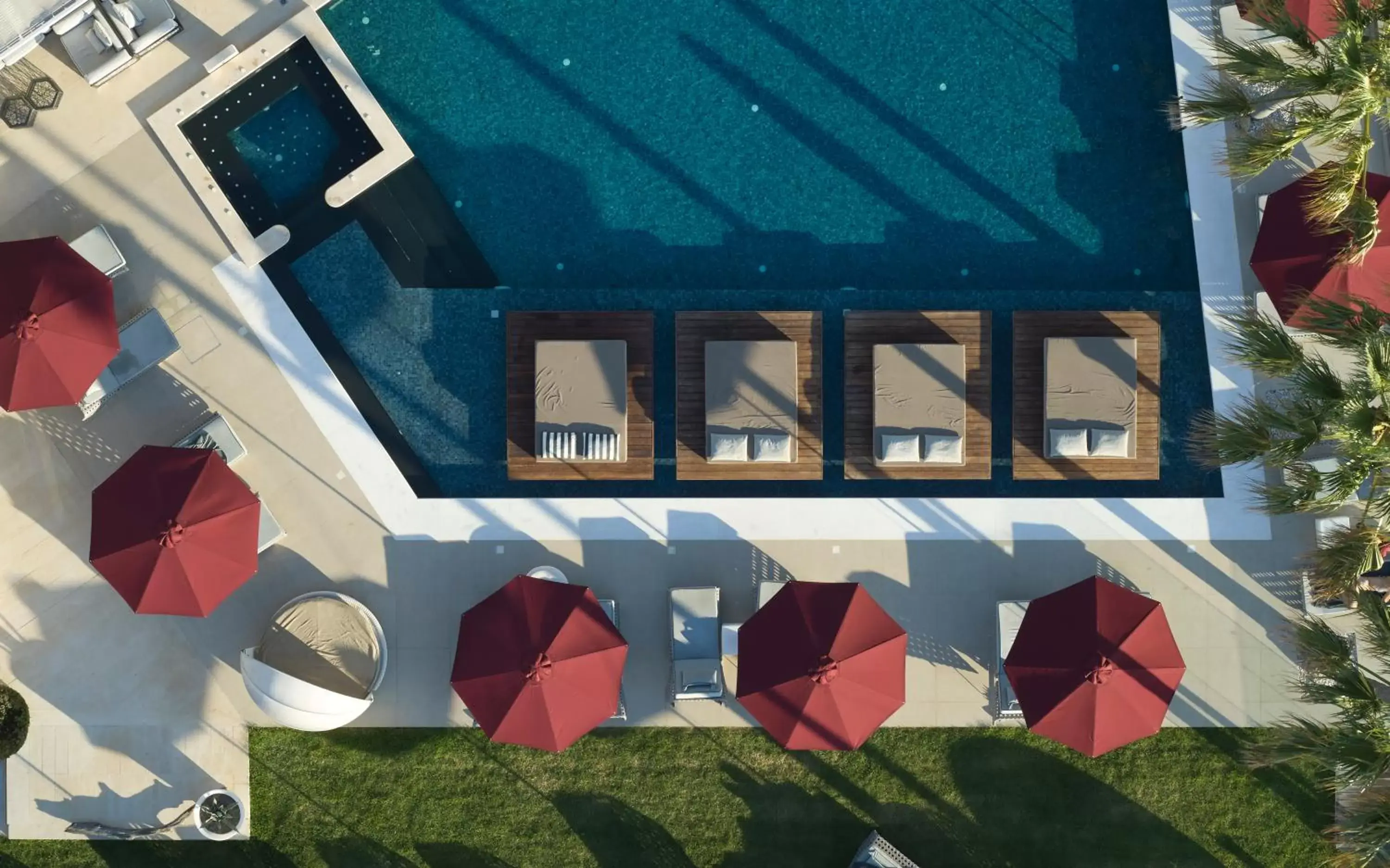 Swimming pool, Property Building in Aqua Blu Boutique Hotel & Spa, Adults Only- Small Luxury Hotels of the World