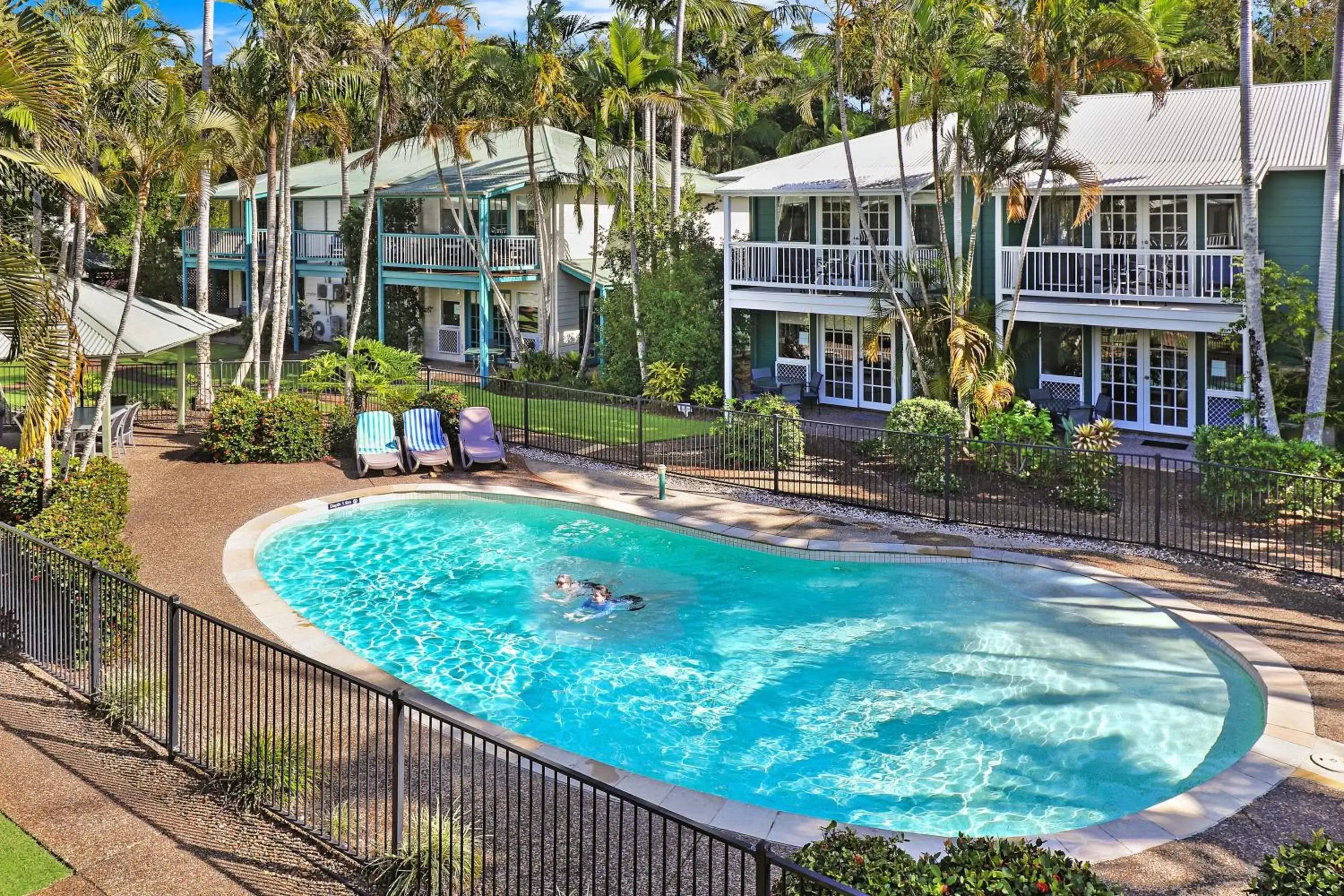 Pool view, Swimming Pool in Coral Beach Noosa Resort