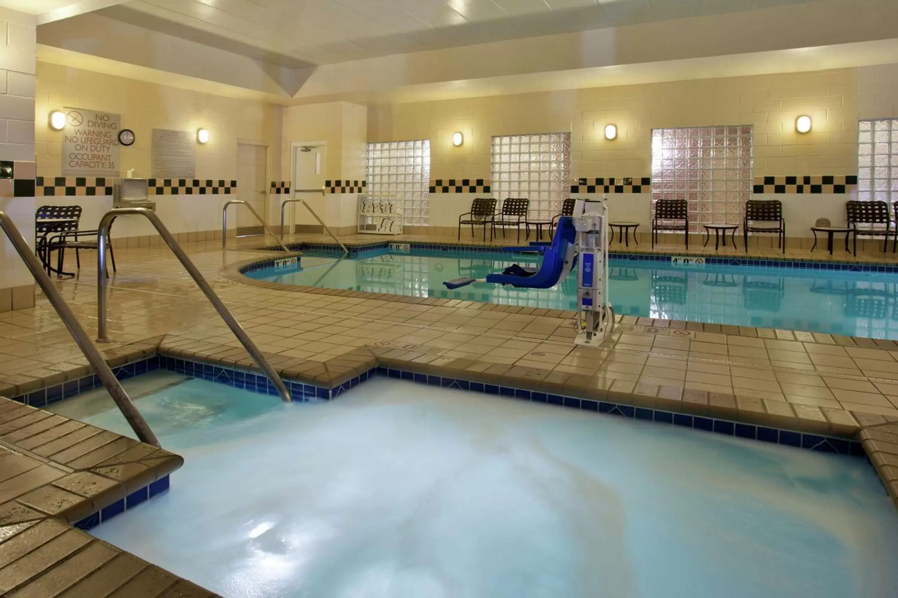 Pool view in Hilton Garden Inn Minneapolis/Eden Prairie Pool view in Hilton Garden Inn Minneapolis/Eden Prairie