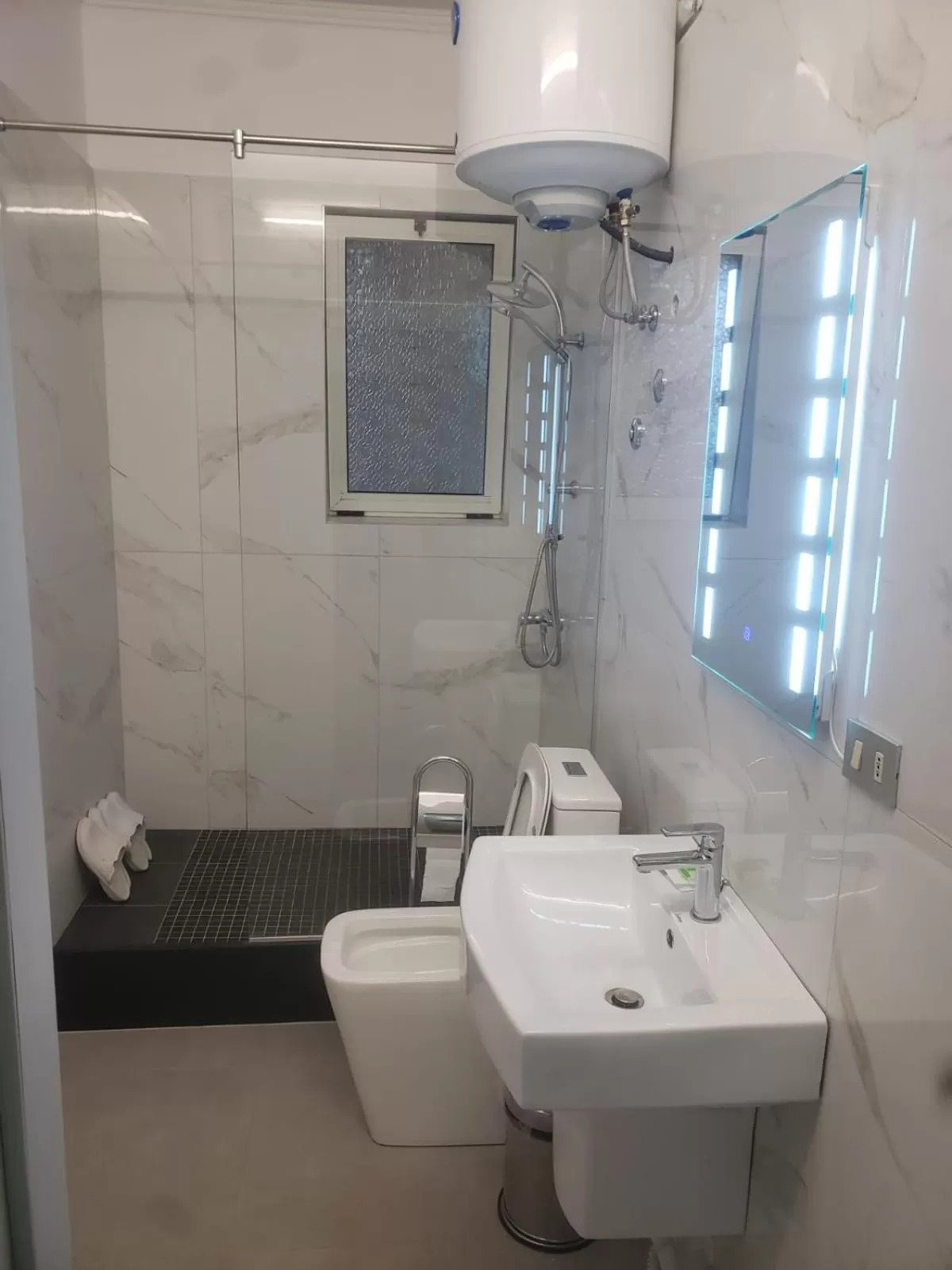 Bathroom in Hotel Kaloshi