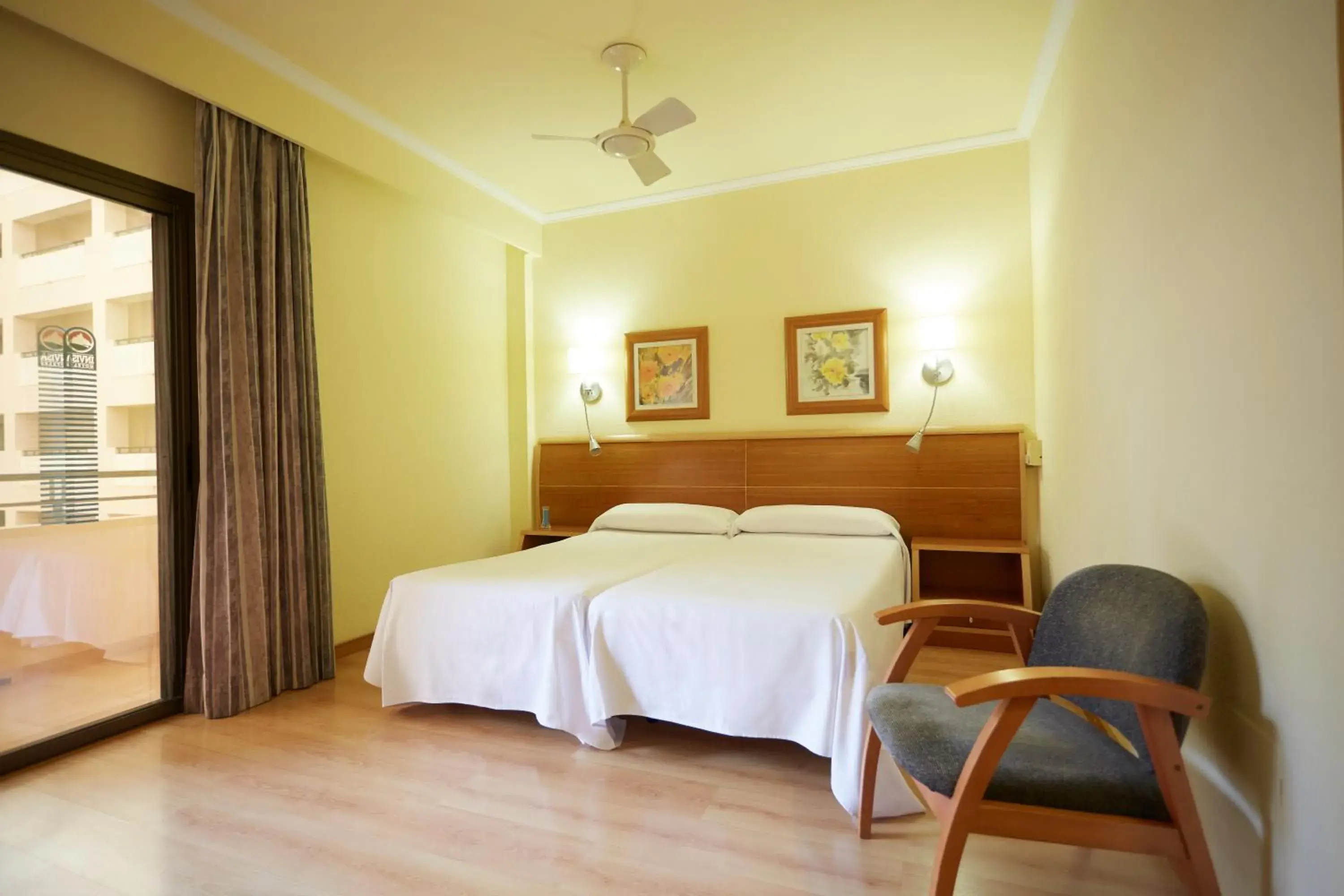 Photo of the whole room, Bed in Invisa Hotel La Cala