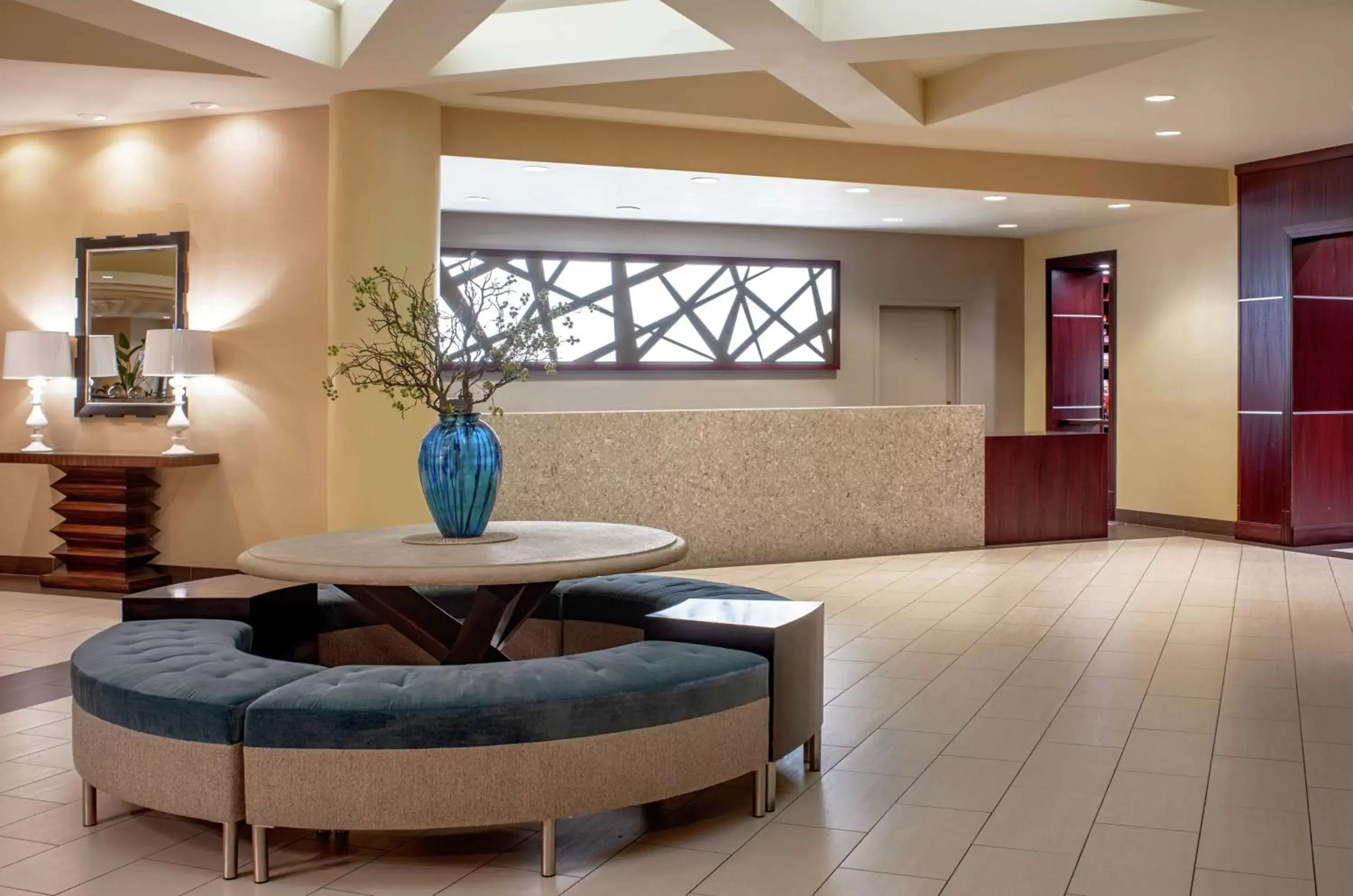 Lobby or reception in Doubletree Suites by Hilton Salt Lake City
