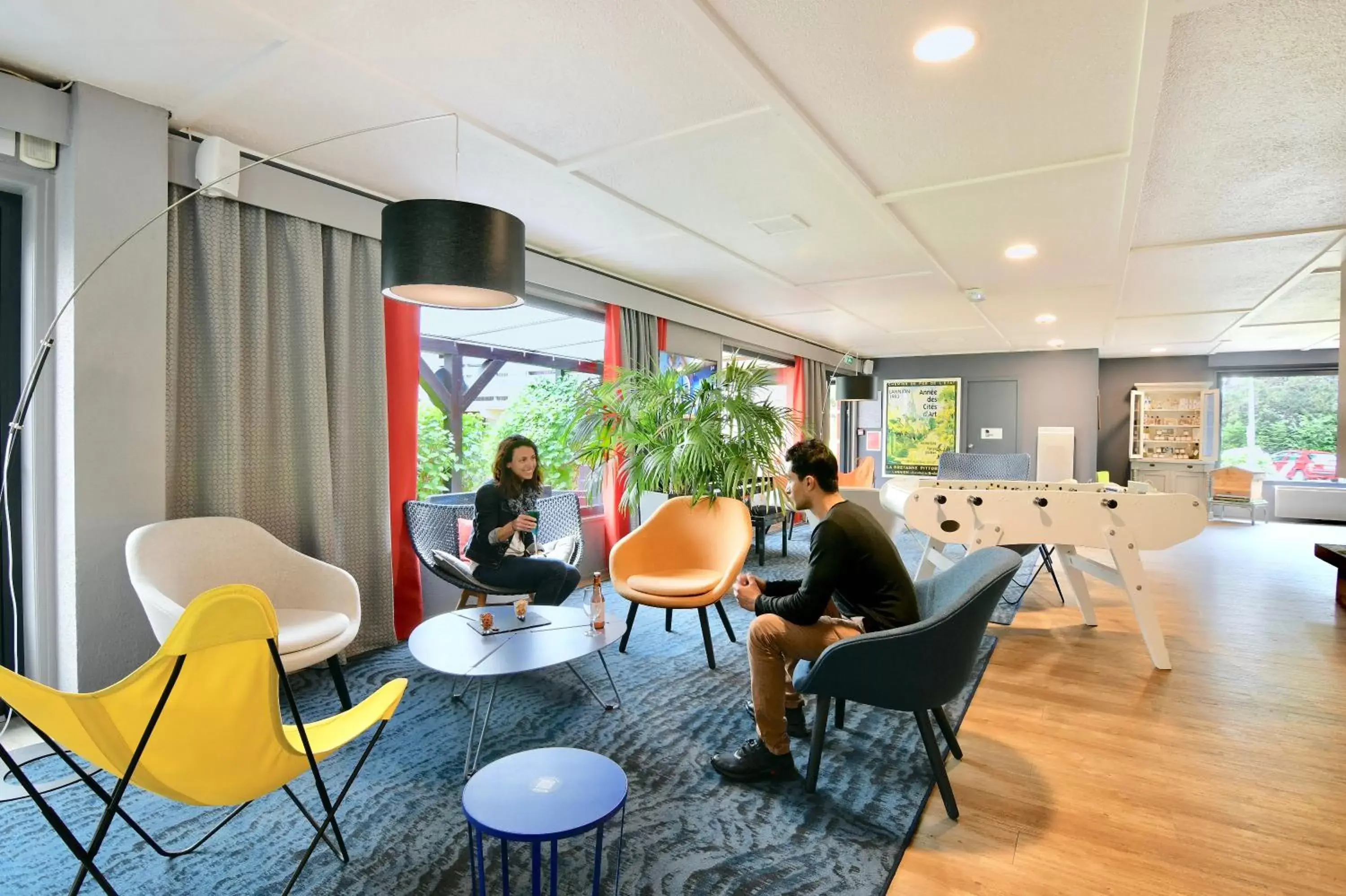 Living room in Kyriad Lannion-Perros-Guirec Living room in Kyriad Lannion-Perros-Guirec