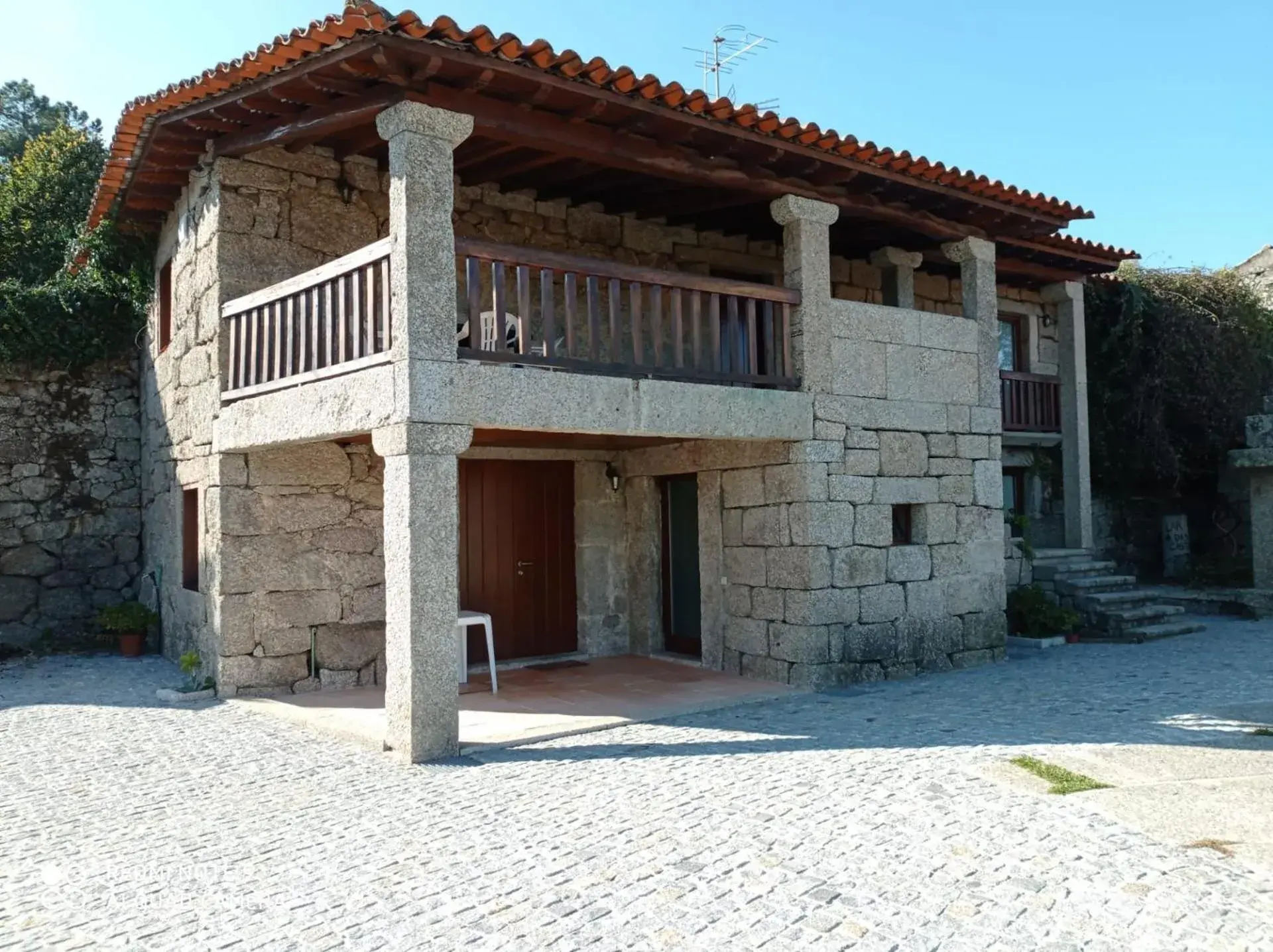 Facade/entrance, Property Building in Hotel Rural Alves - Casa Alves Torneiros