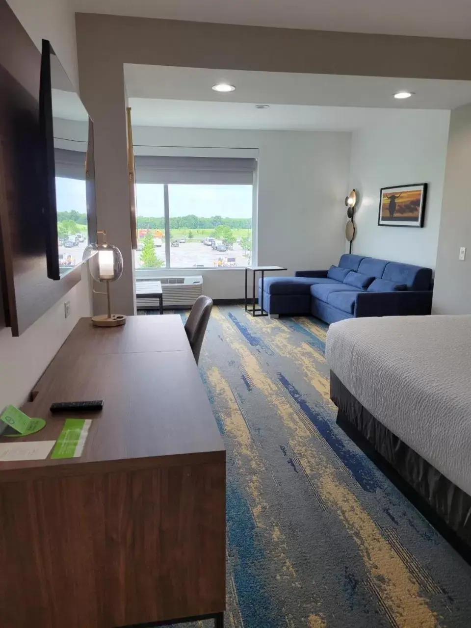 Bedroom in La Quinta Inn & Suites by Wyndham Terrell