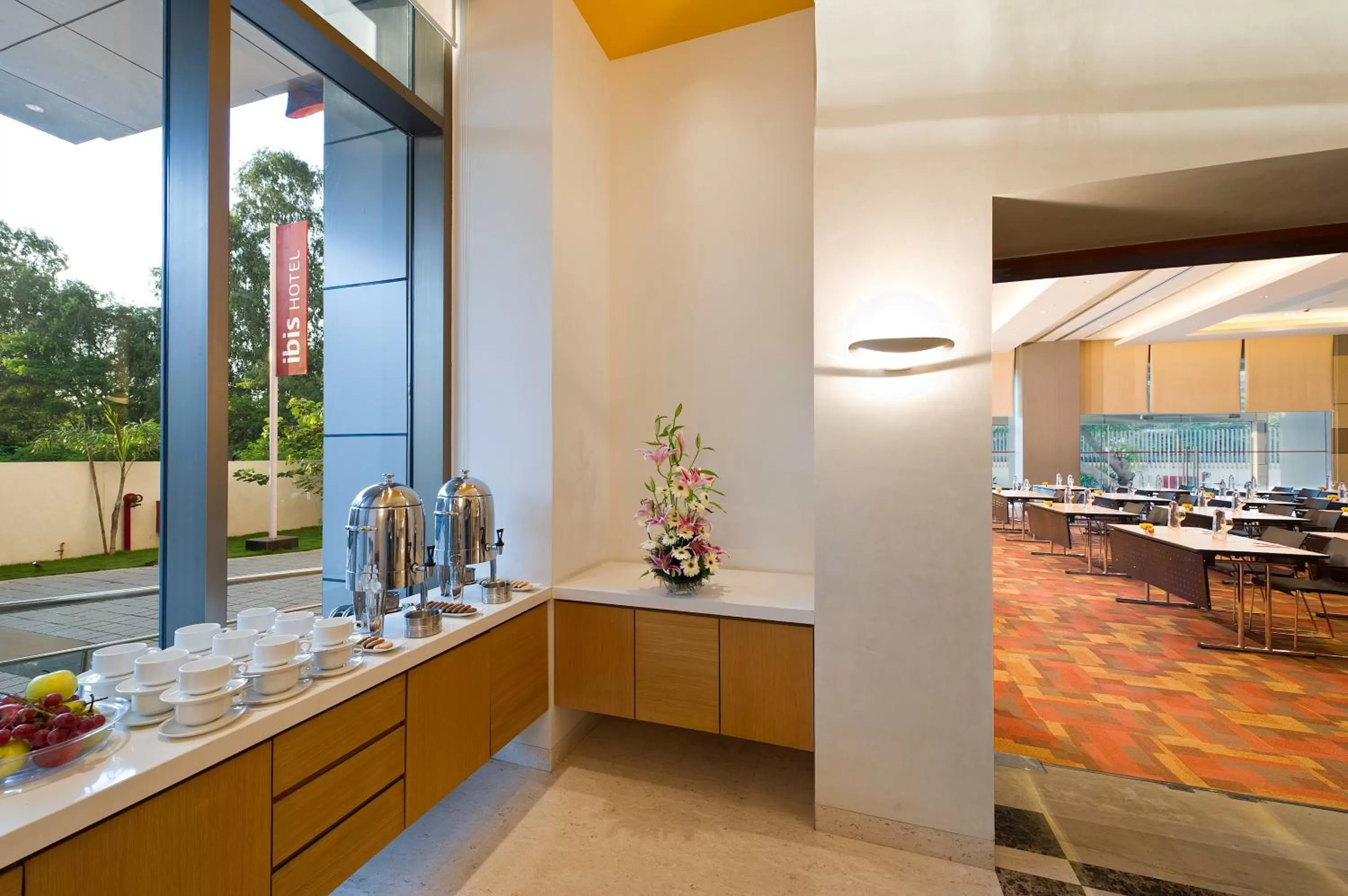 Restaurant/places to eat in ibis Nashik - An Accor Brand