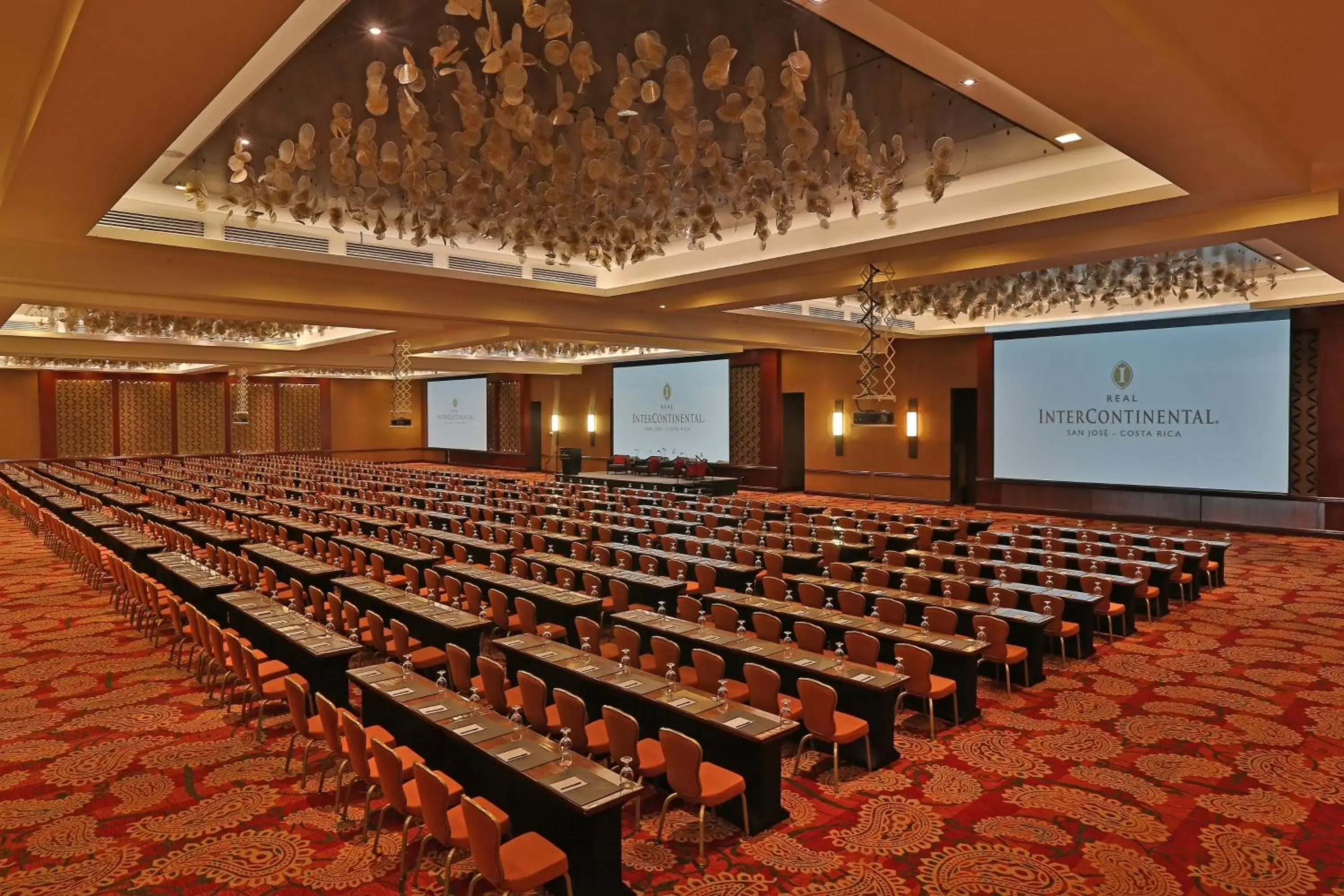 Banquet/Function facilities in Real InterContinental at Multiplaza Mall, an IHG Hotel
