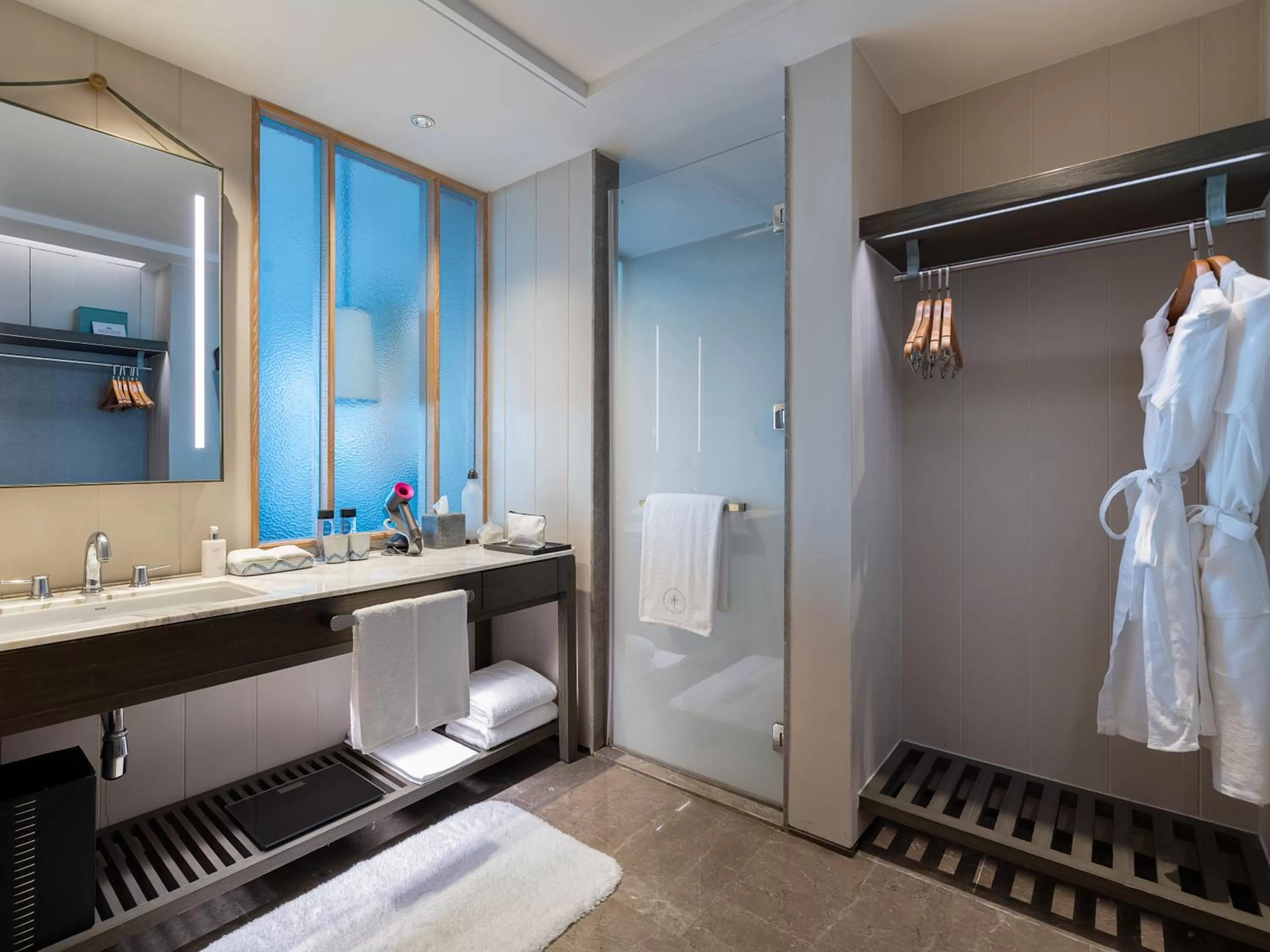 Bathroom in Rosewood Sanya
