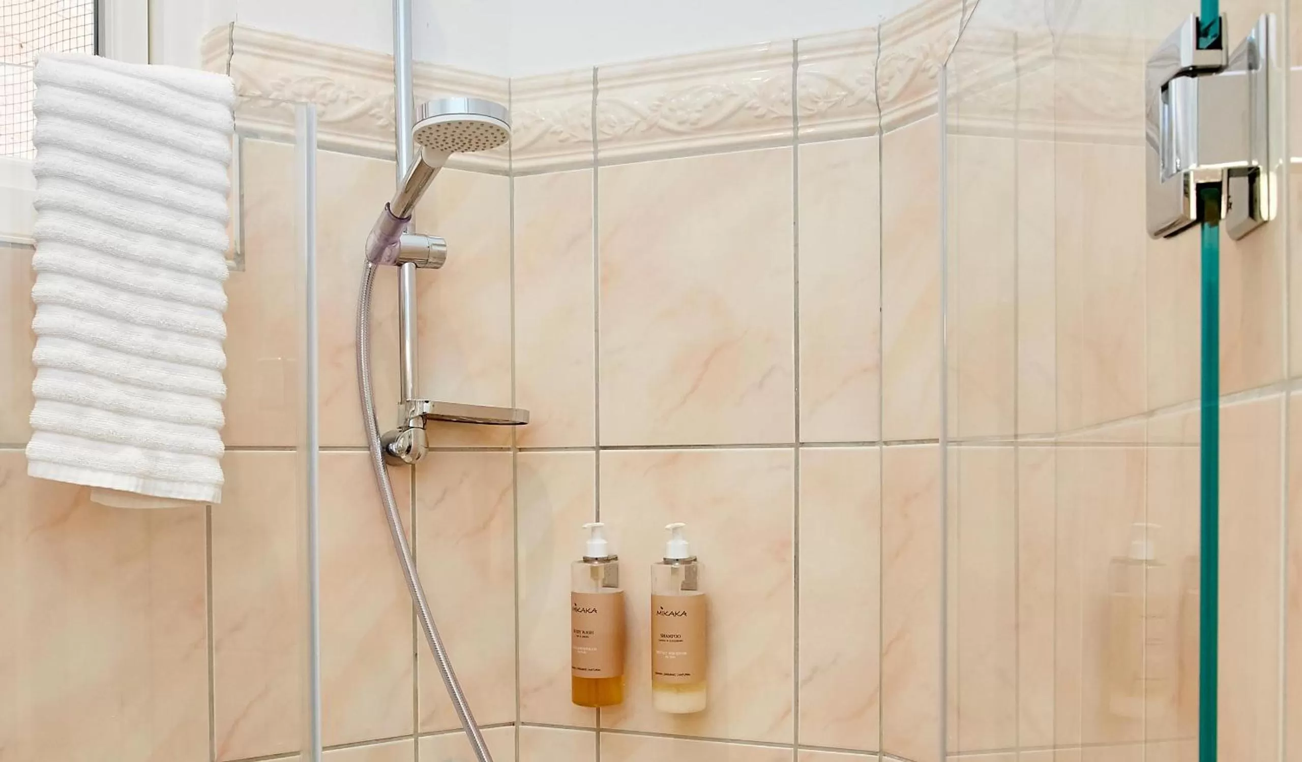 Bathroom in Jørgensens Hotel
