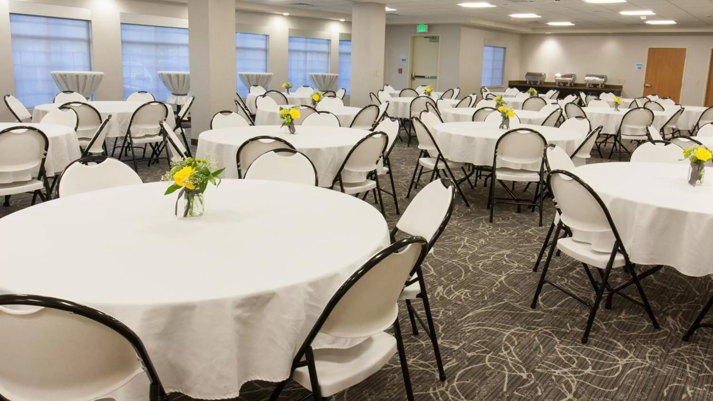 Banquet/Function facilities, Restaurant/Places to Eat in Holiday Inn Express & Suites Cheney, an IHG Hotel