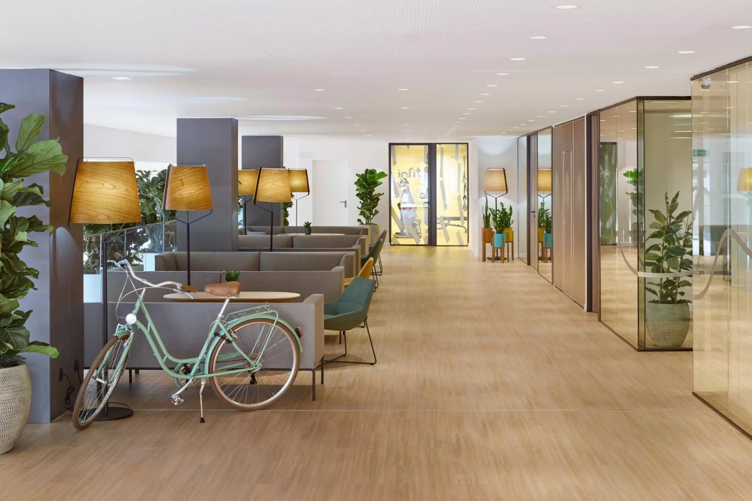 Seating area in INNSiDE by Meliá Barcelona Apolo