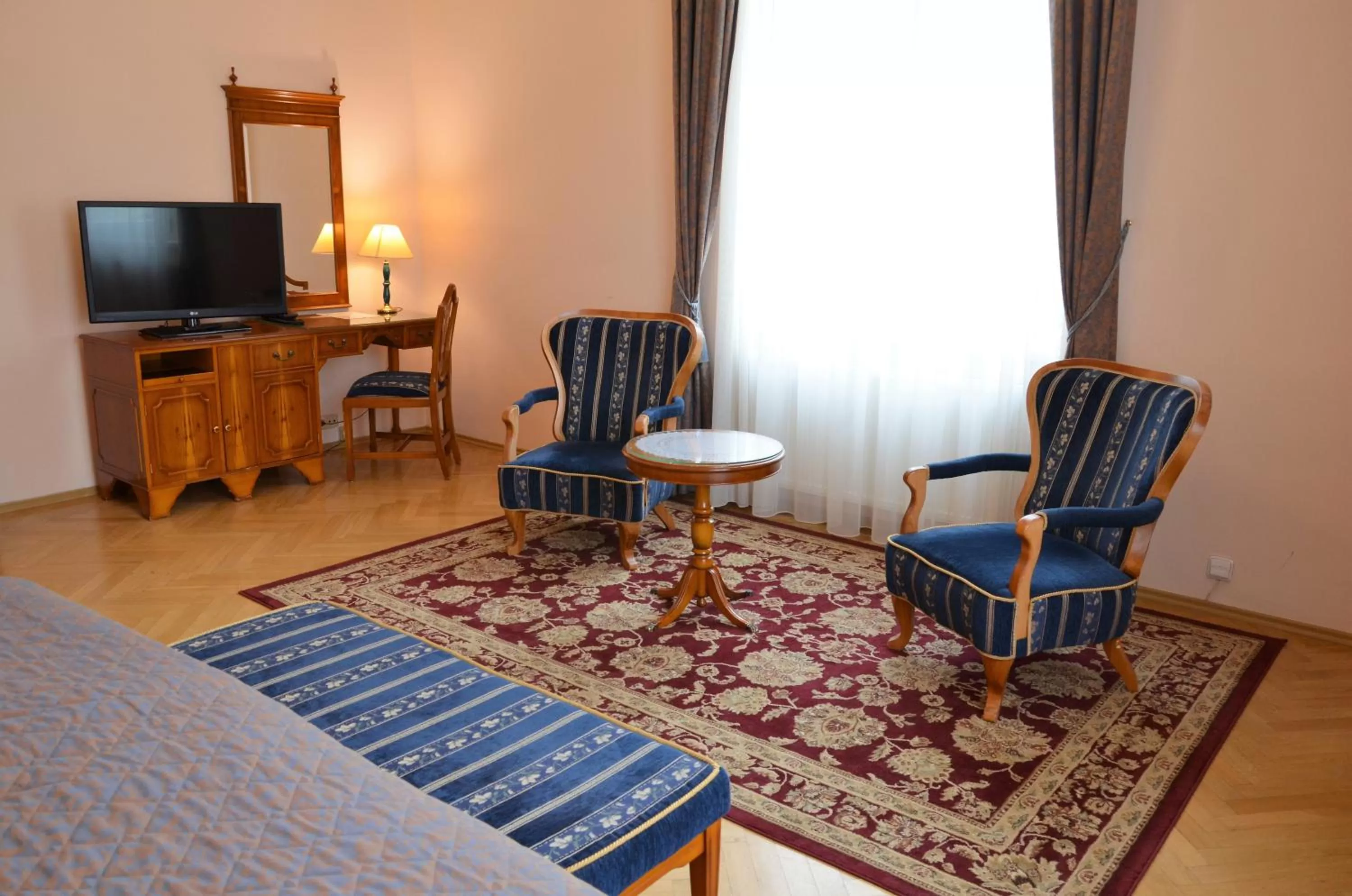 TV and multimedia in Bristol Vila Tereza